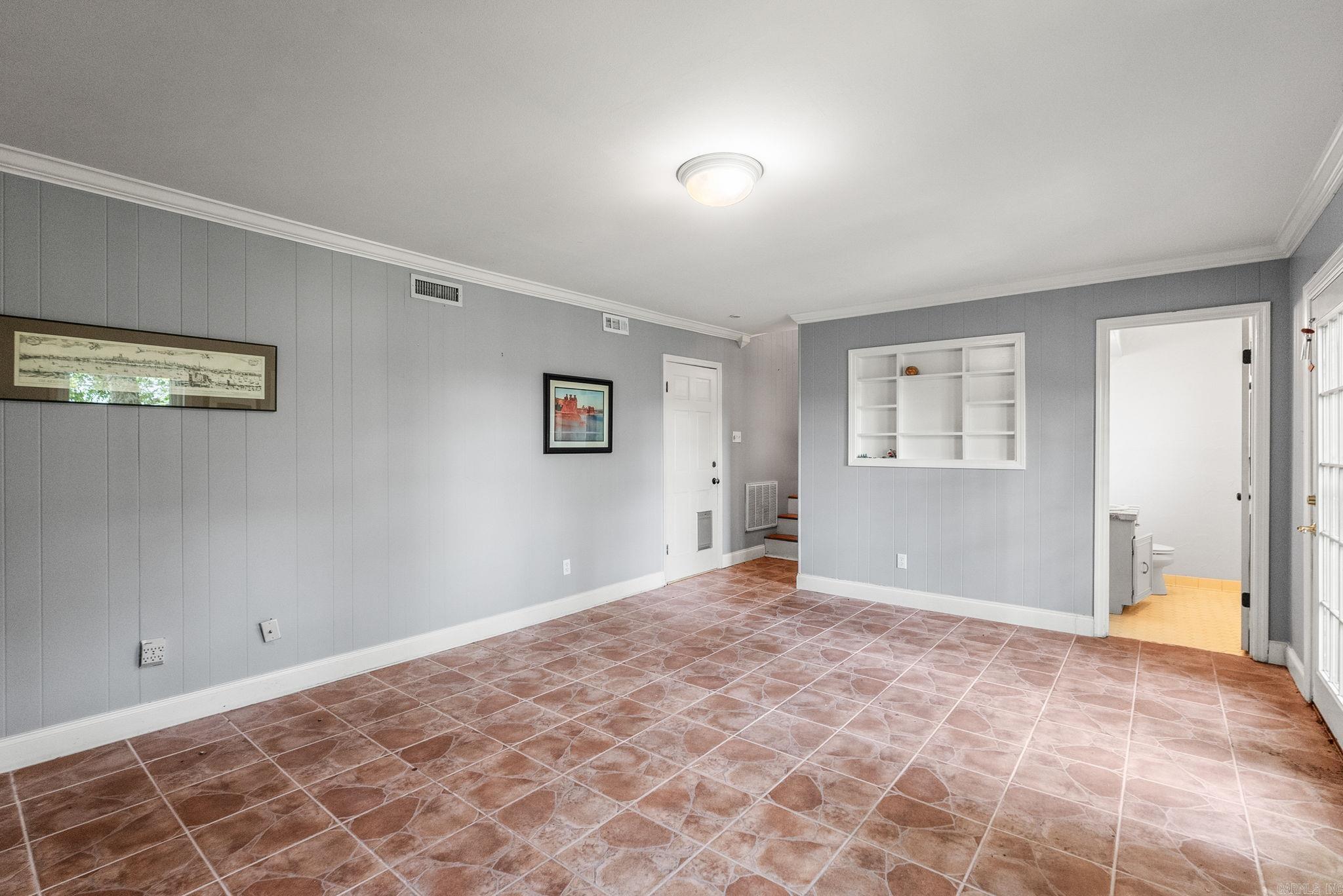 6 Flintwood Drive