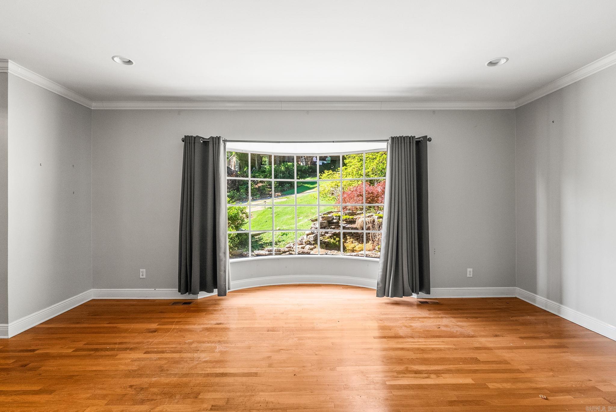 6 Flintwood Drive