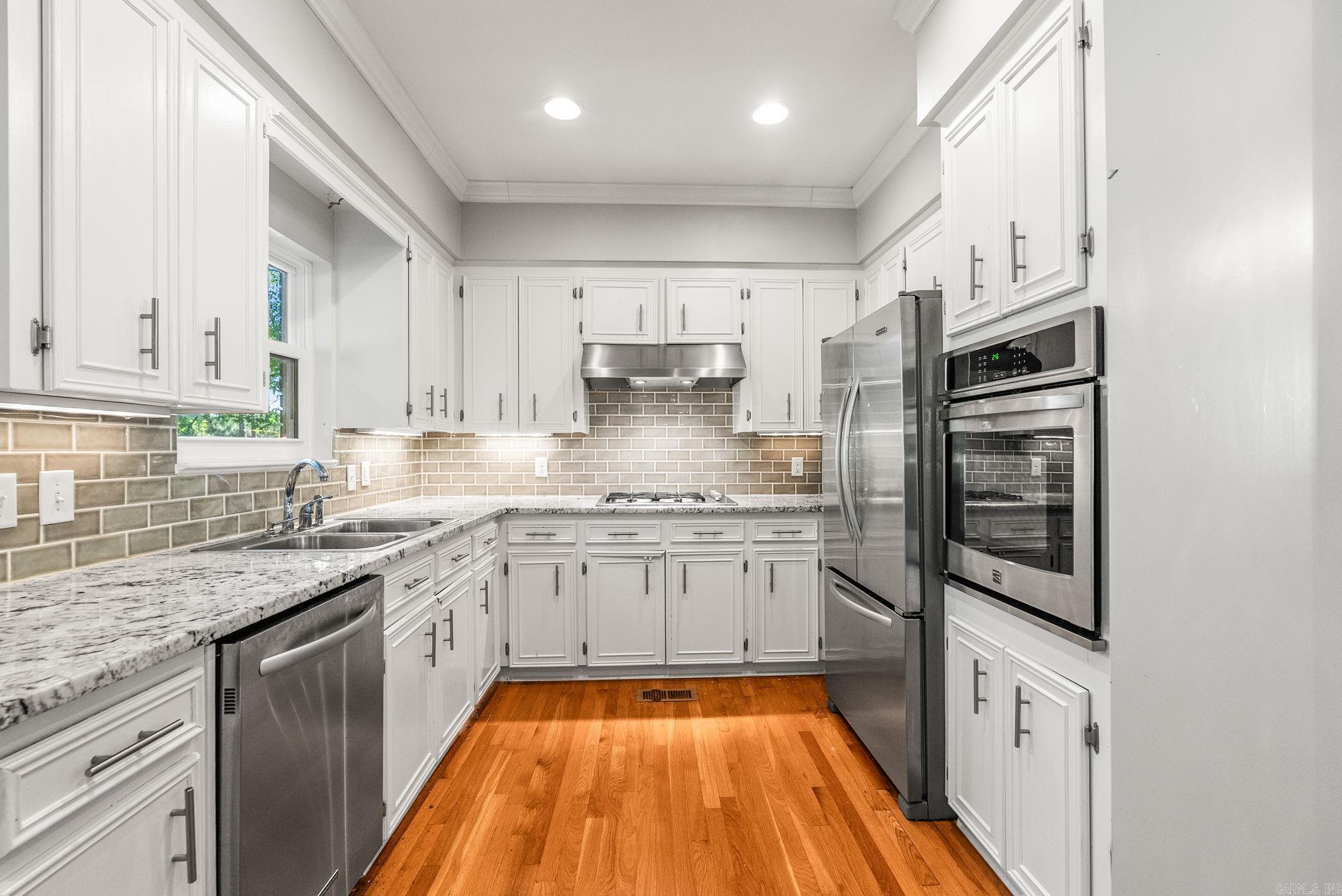 6 Flintwood Drive