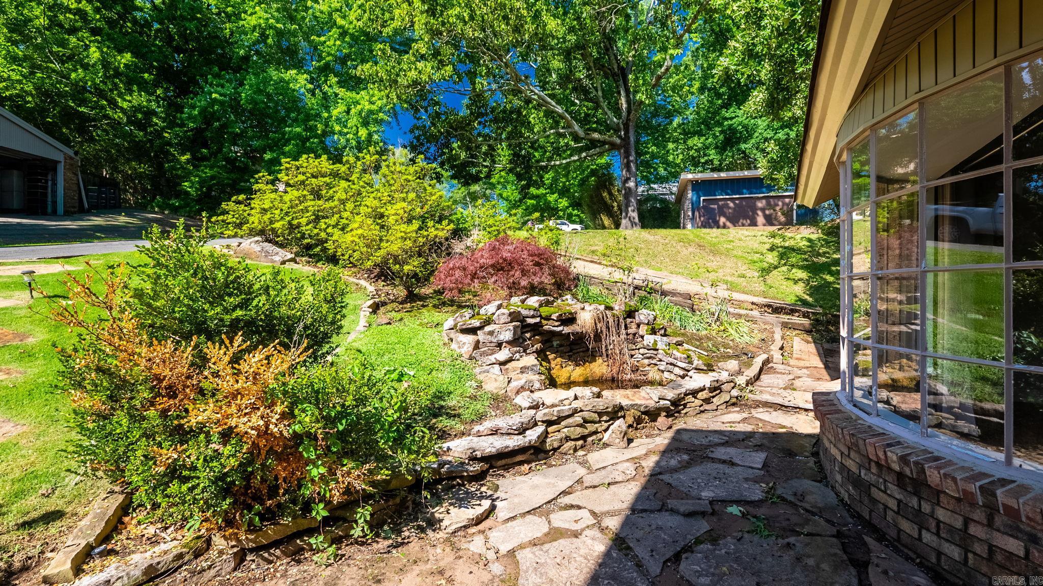 6 Flintwood Drive