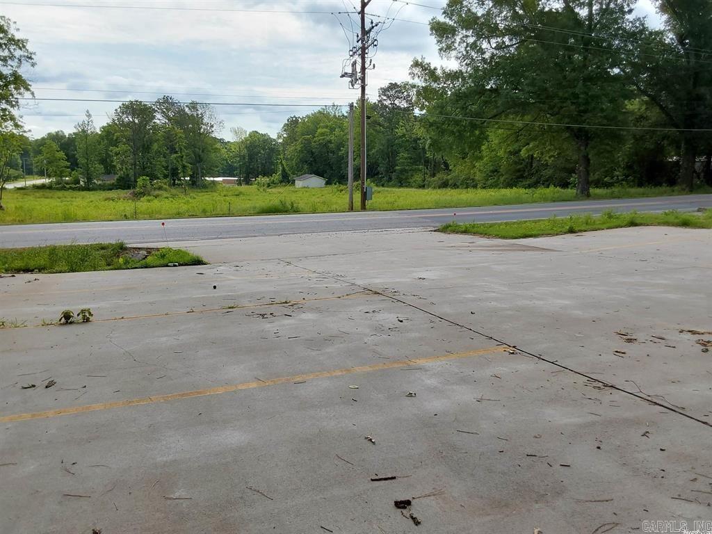 1825 Hwy 229
