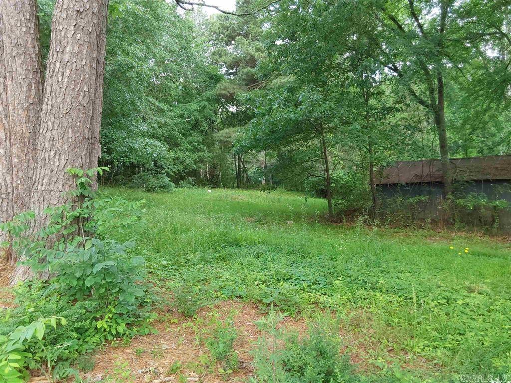 1825 Hwy 229