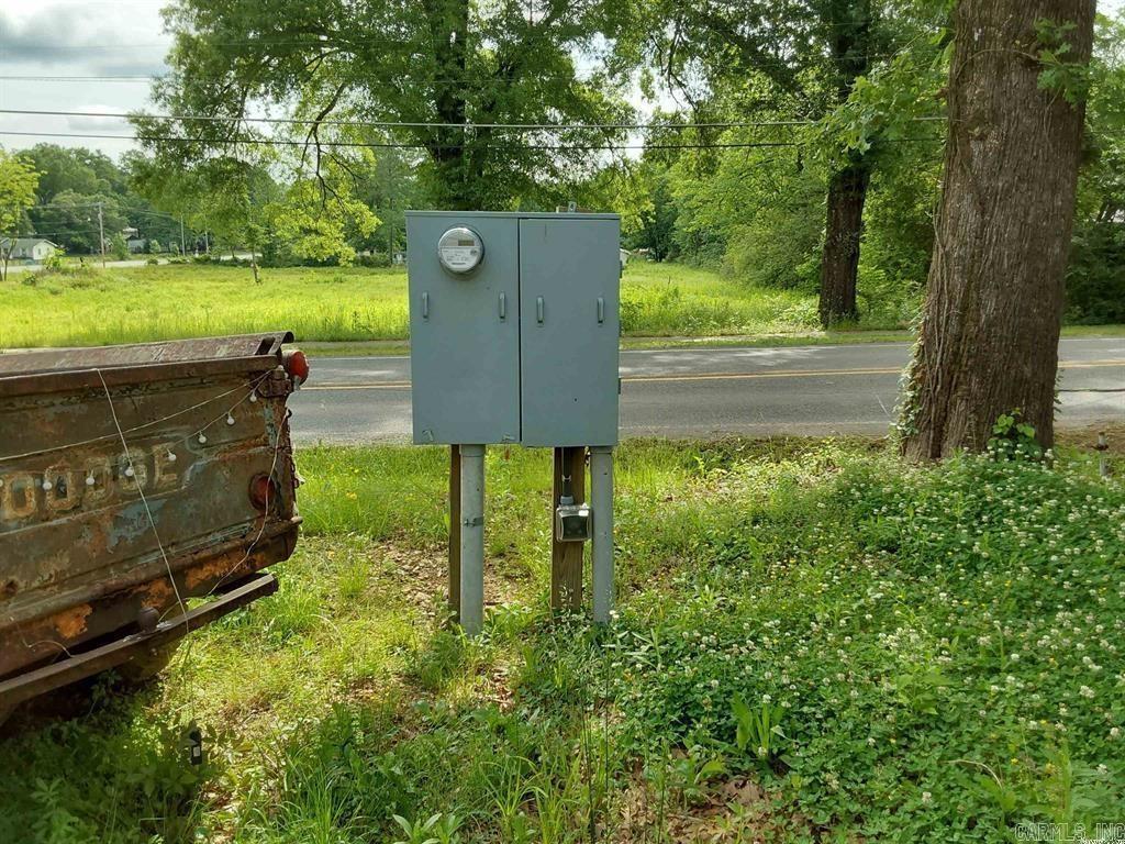 1825 Hwy 229