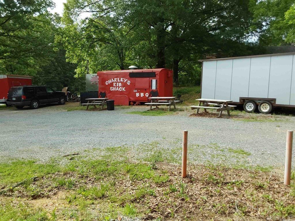 1825 Hwy 229