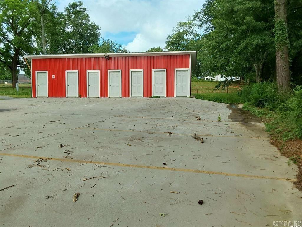 1825 Hwy 229