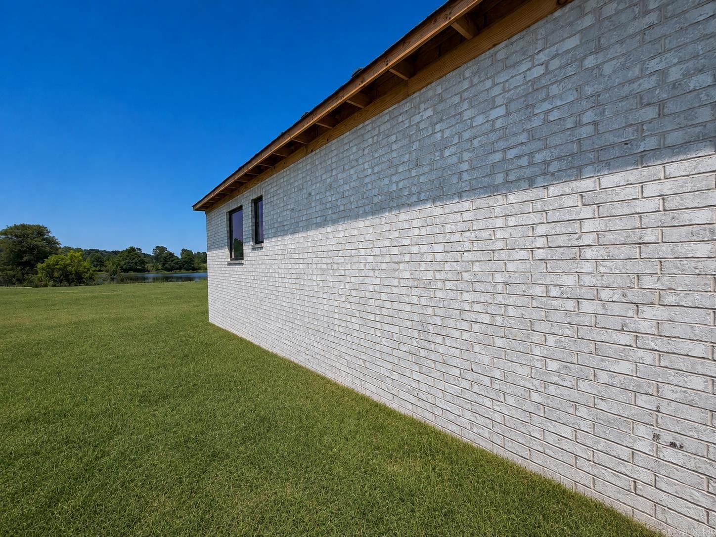 655 Mound View Dr.