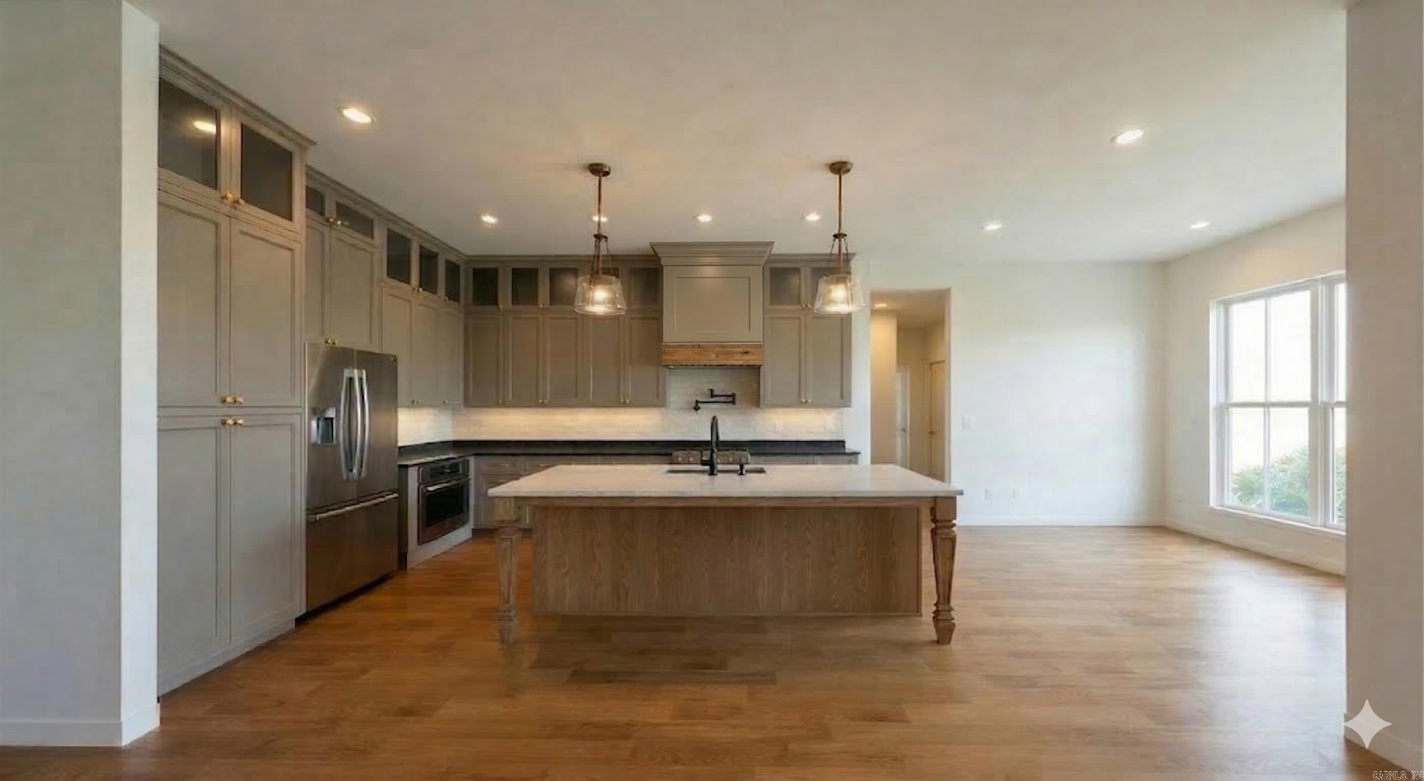 655 Mound View Dr.