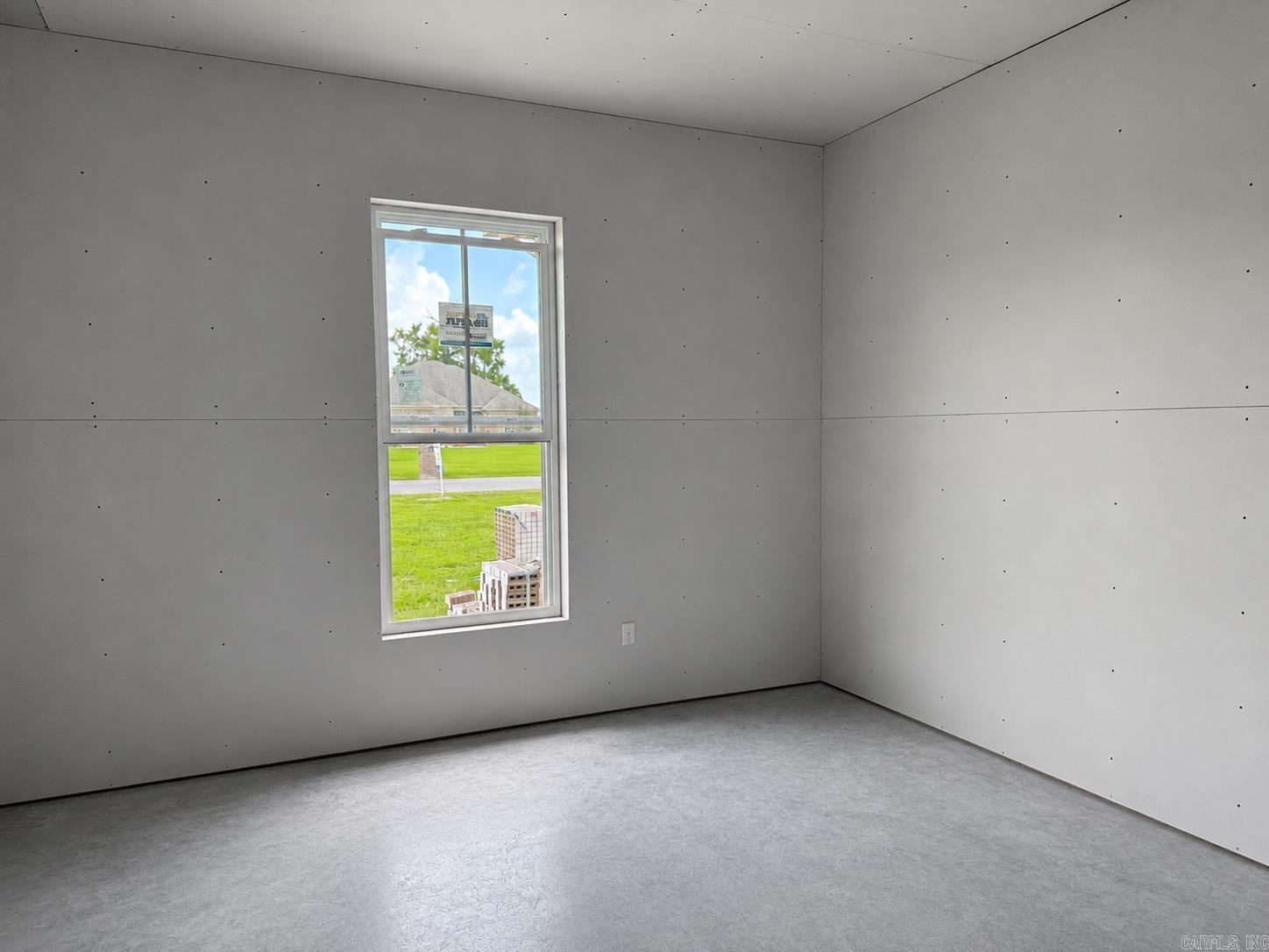 655 Mound View Dr.