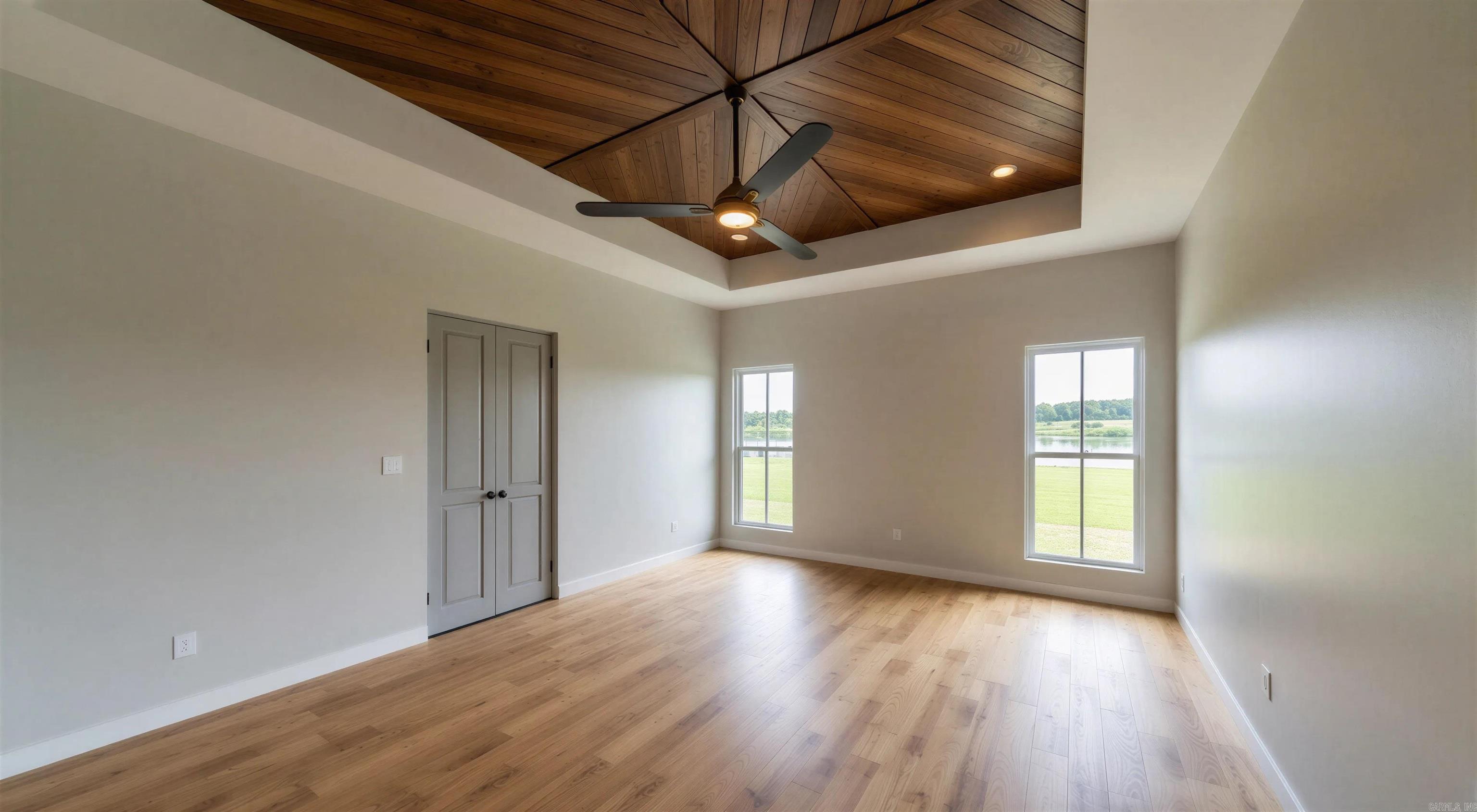 655 Mound View Dr.