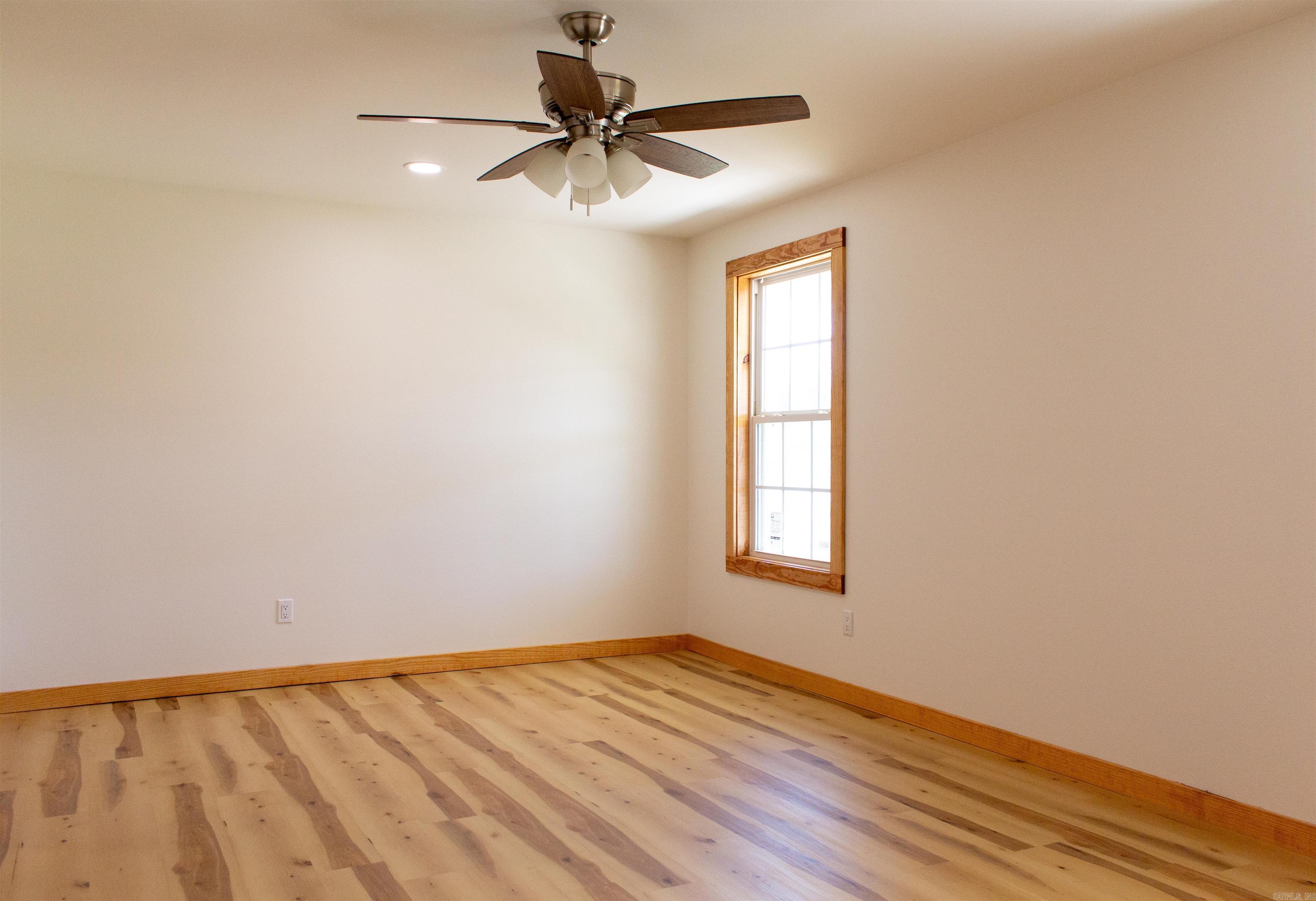 1392 Sugarloaf Road