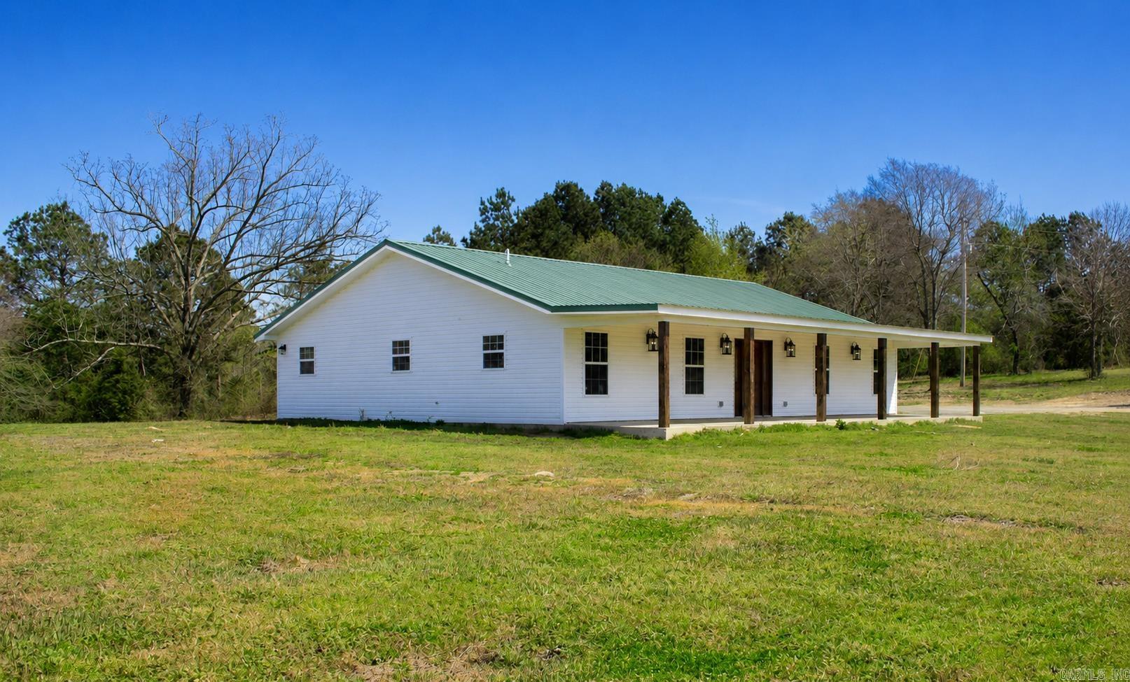 1392 Sugarloaf Road