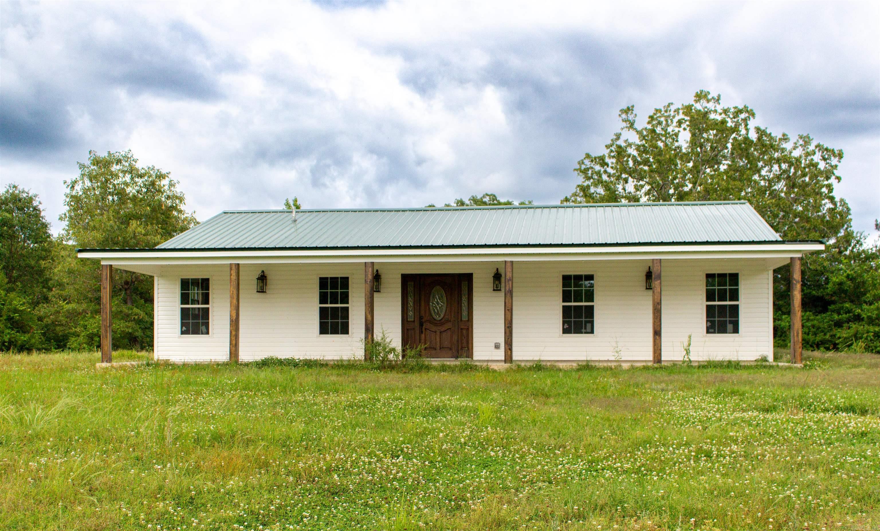 1392 Sugarloaf Road