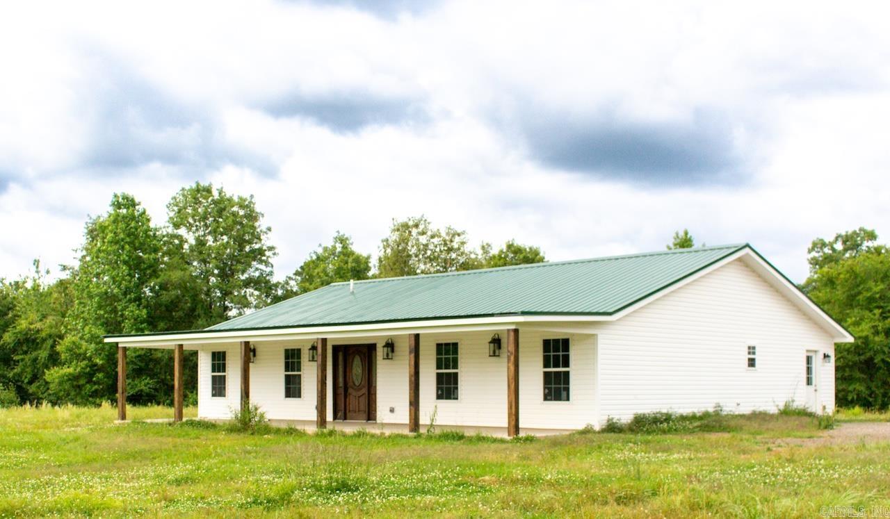 1392 Sugarloaf Road