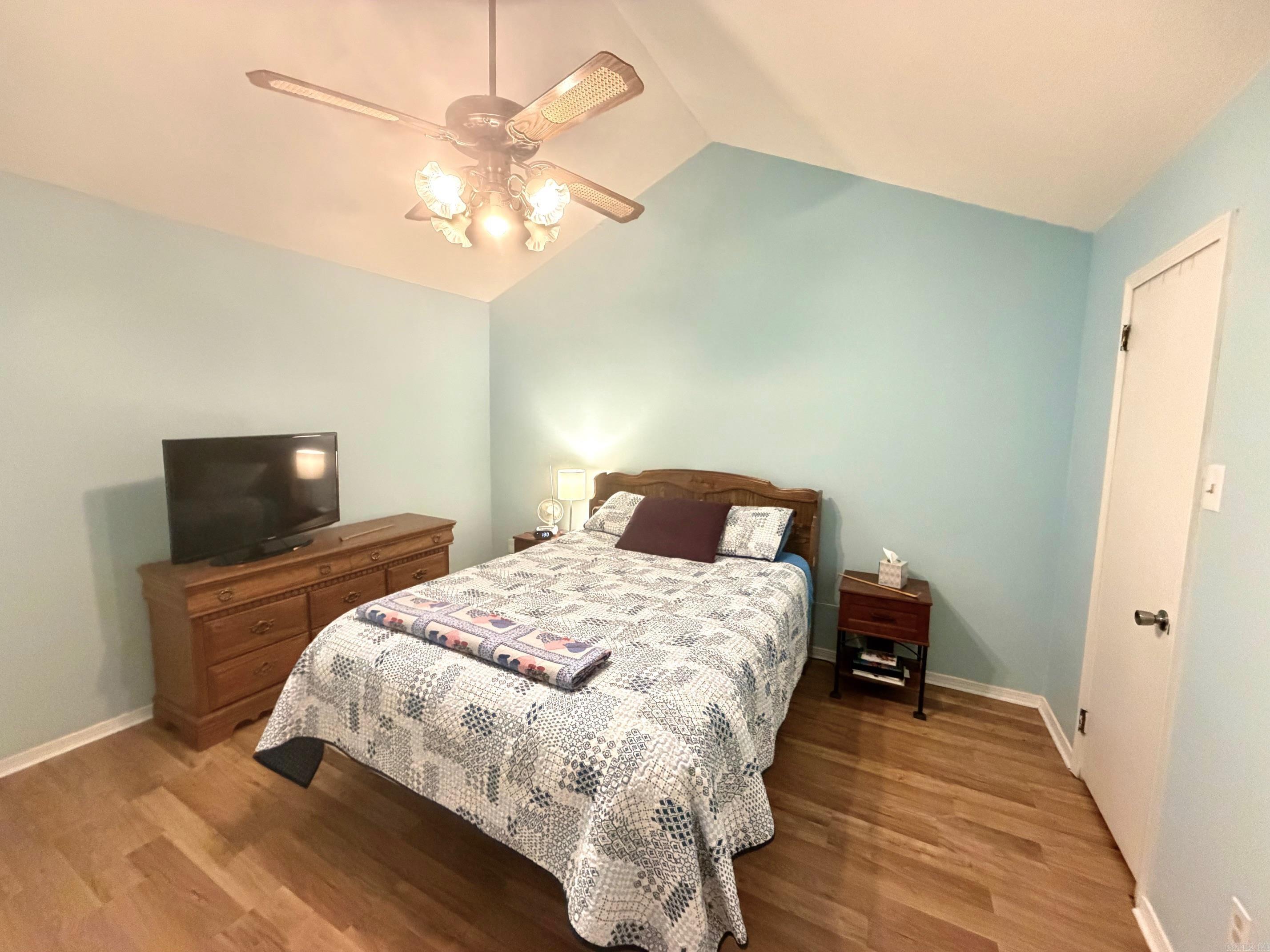 4 Red Oak Place