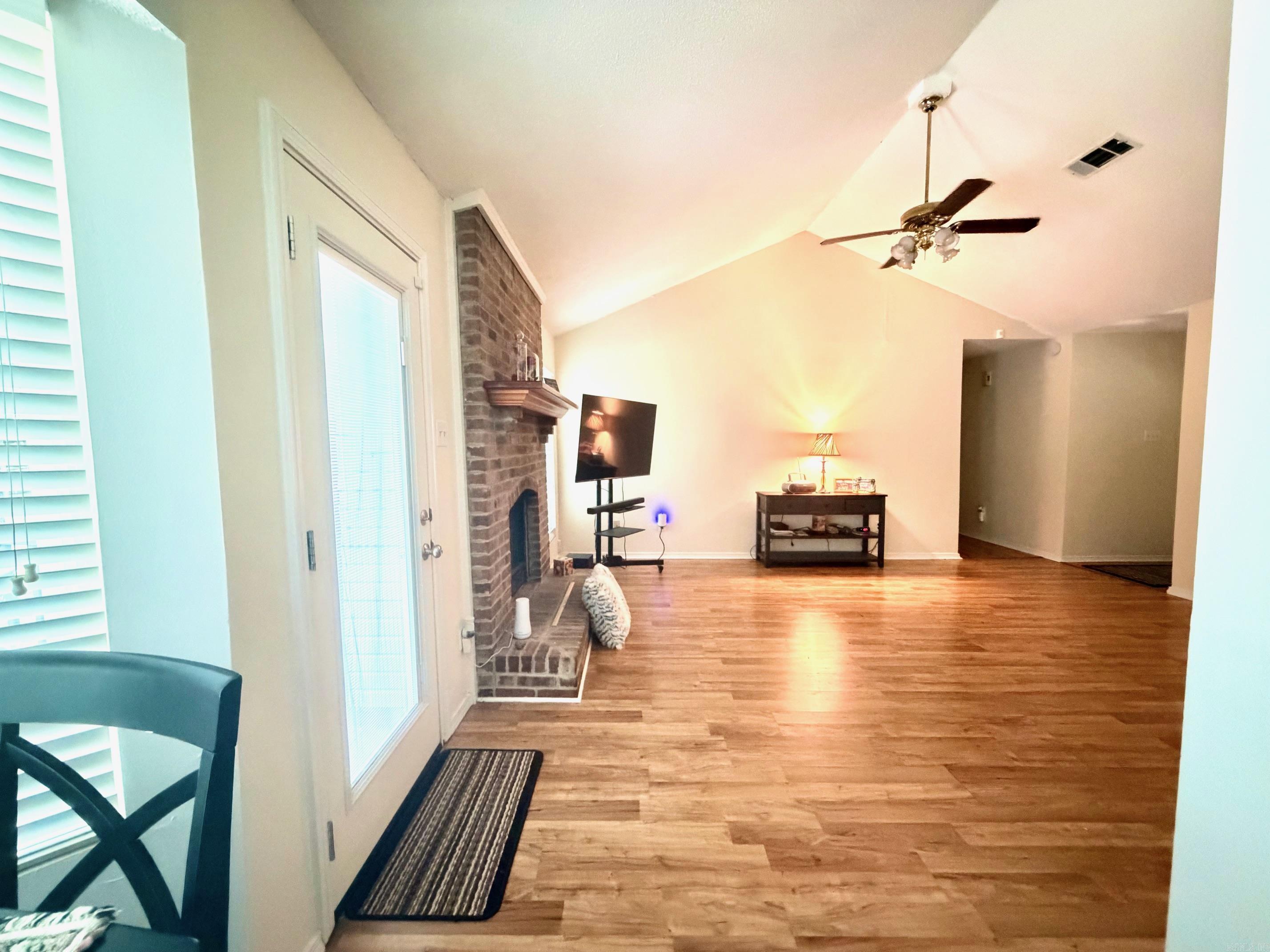 4 Red Oak Place