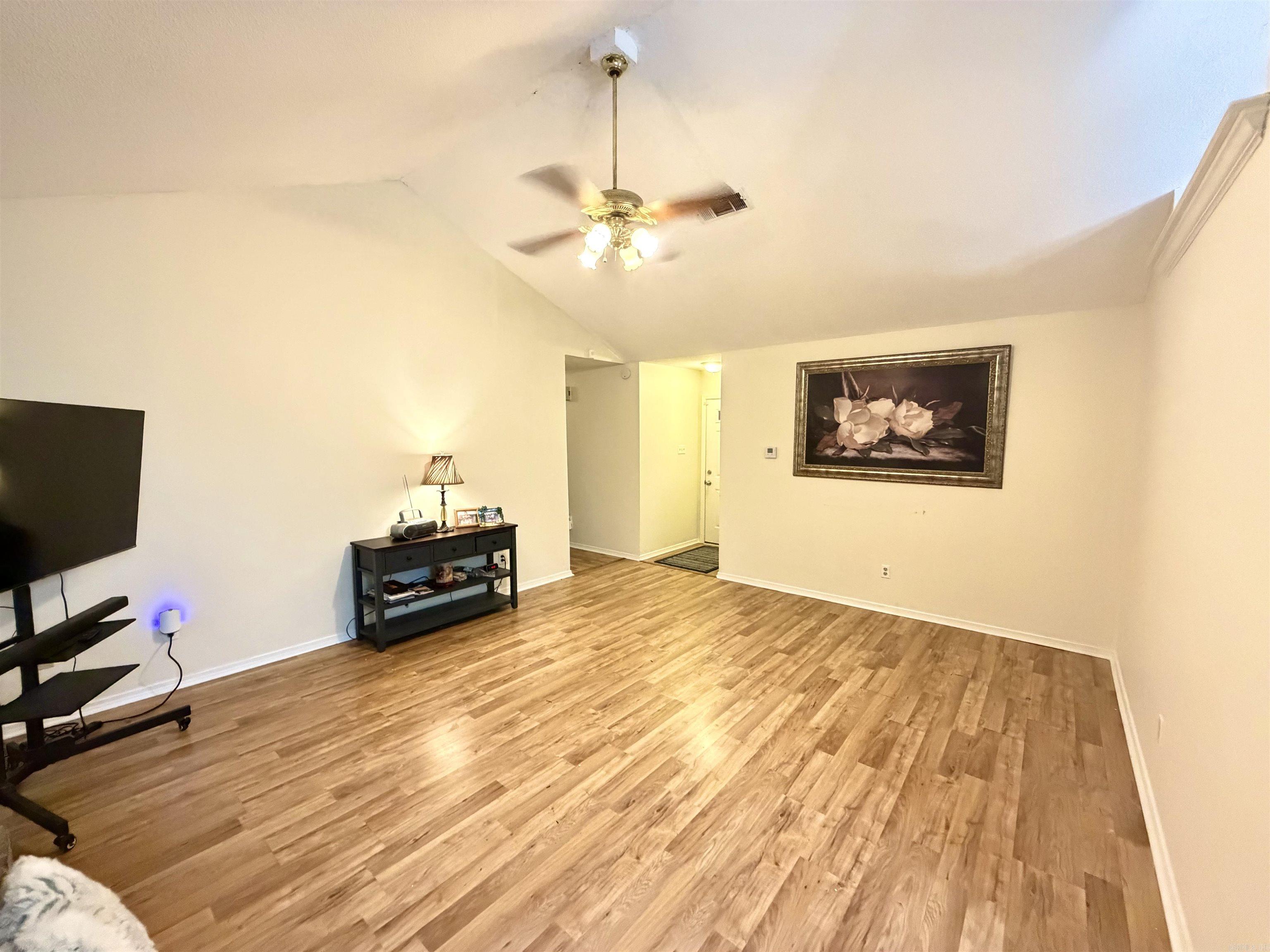 4 Red Oak Place