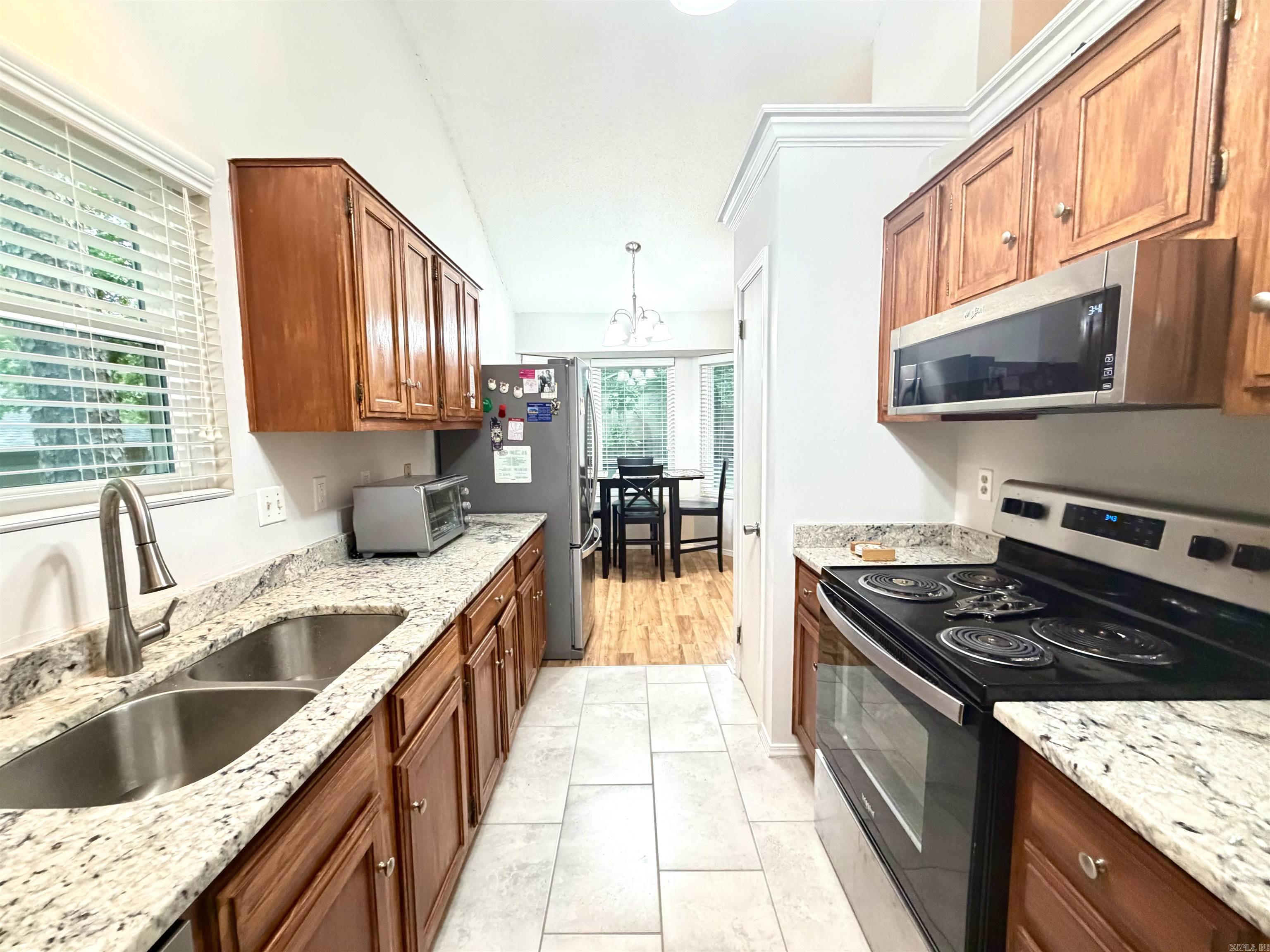 4 Red Oak Place