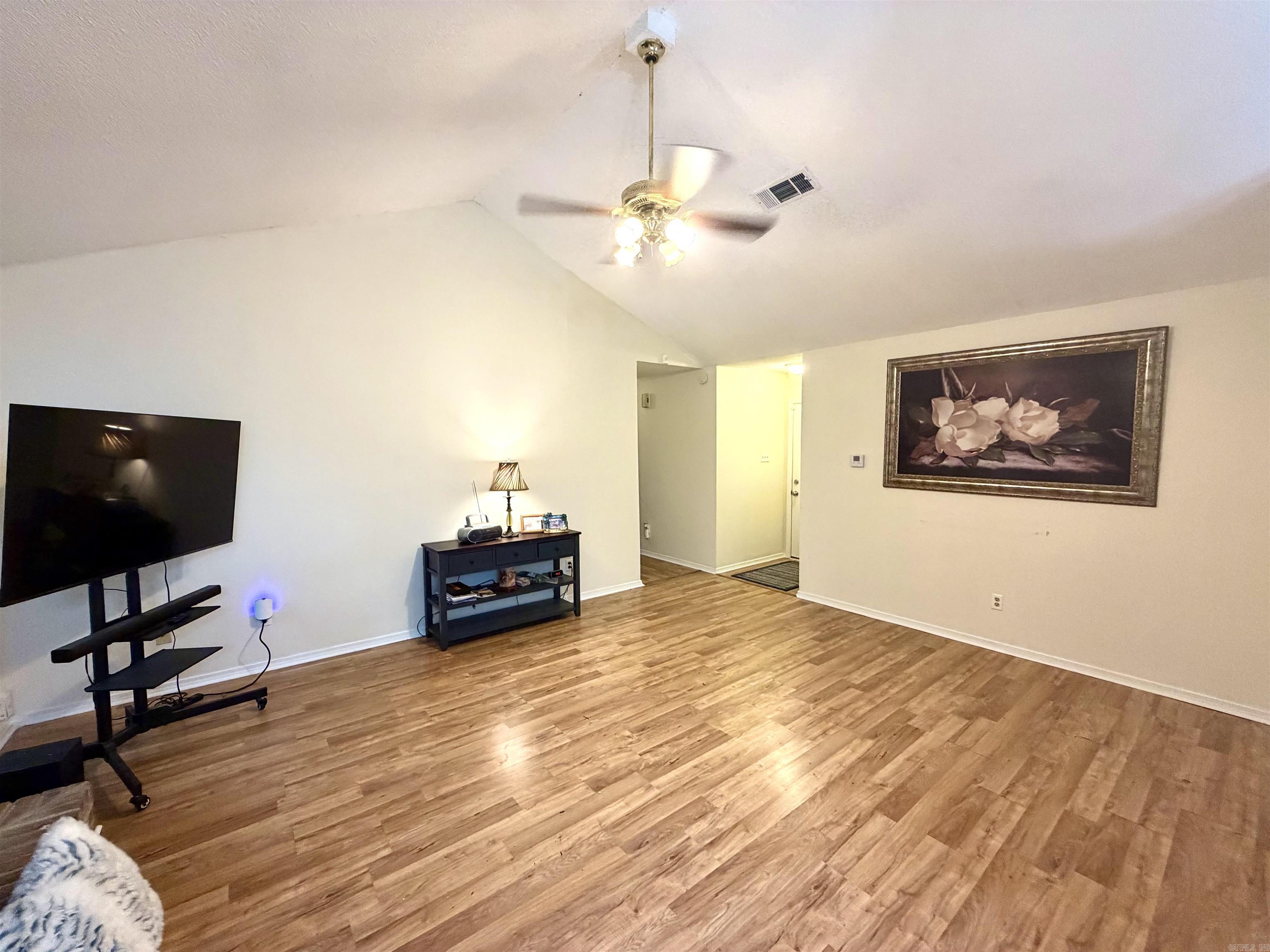 4 Red Oak Place