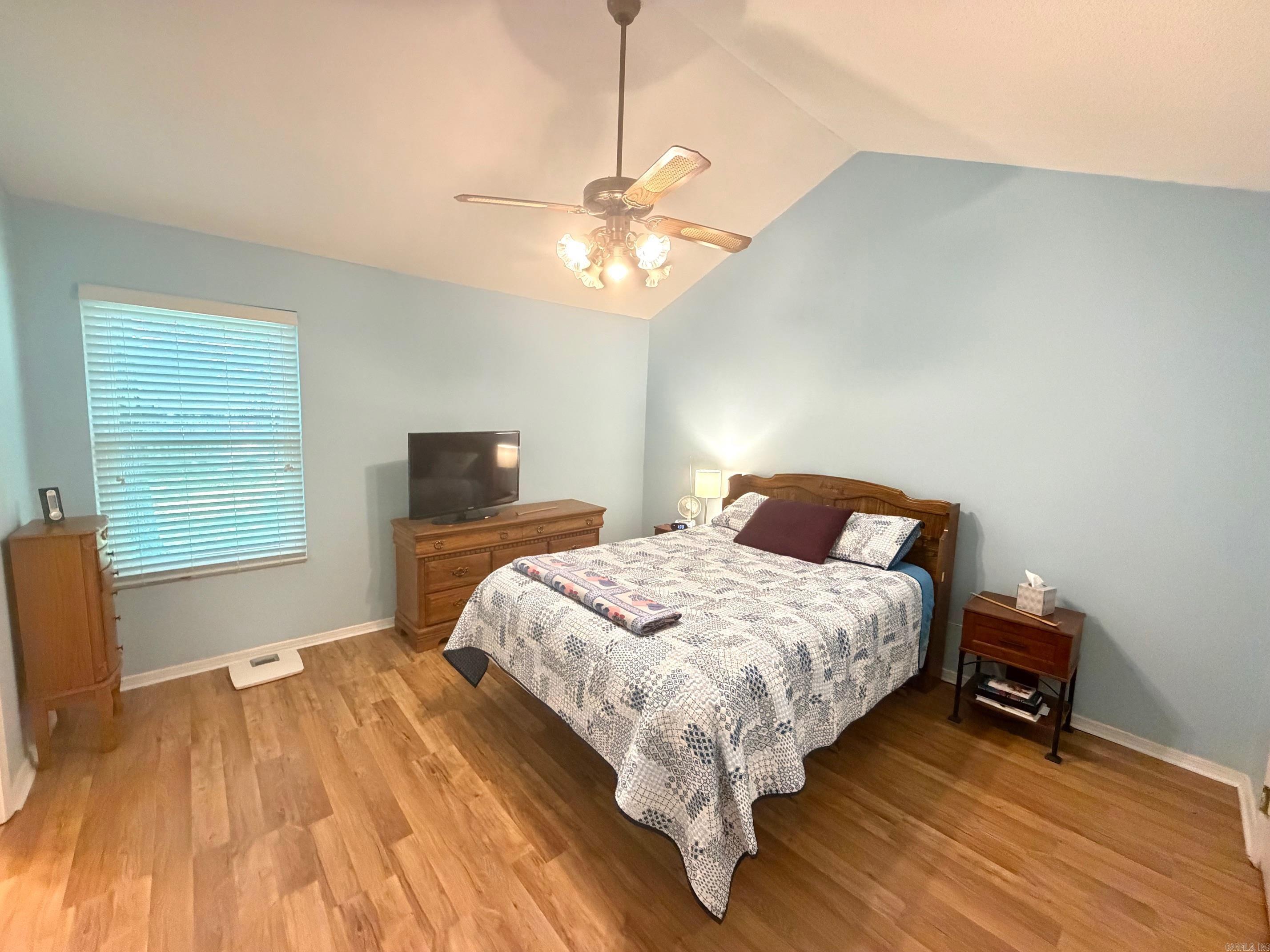 4 Red Oak Place