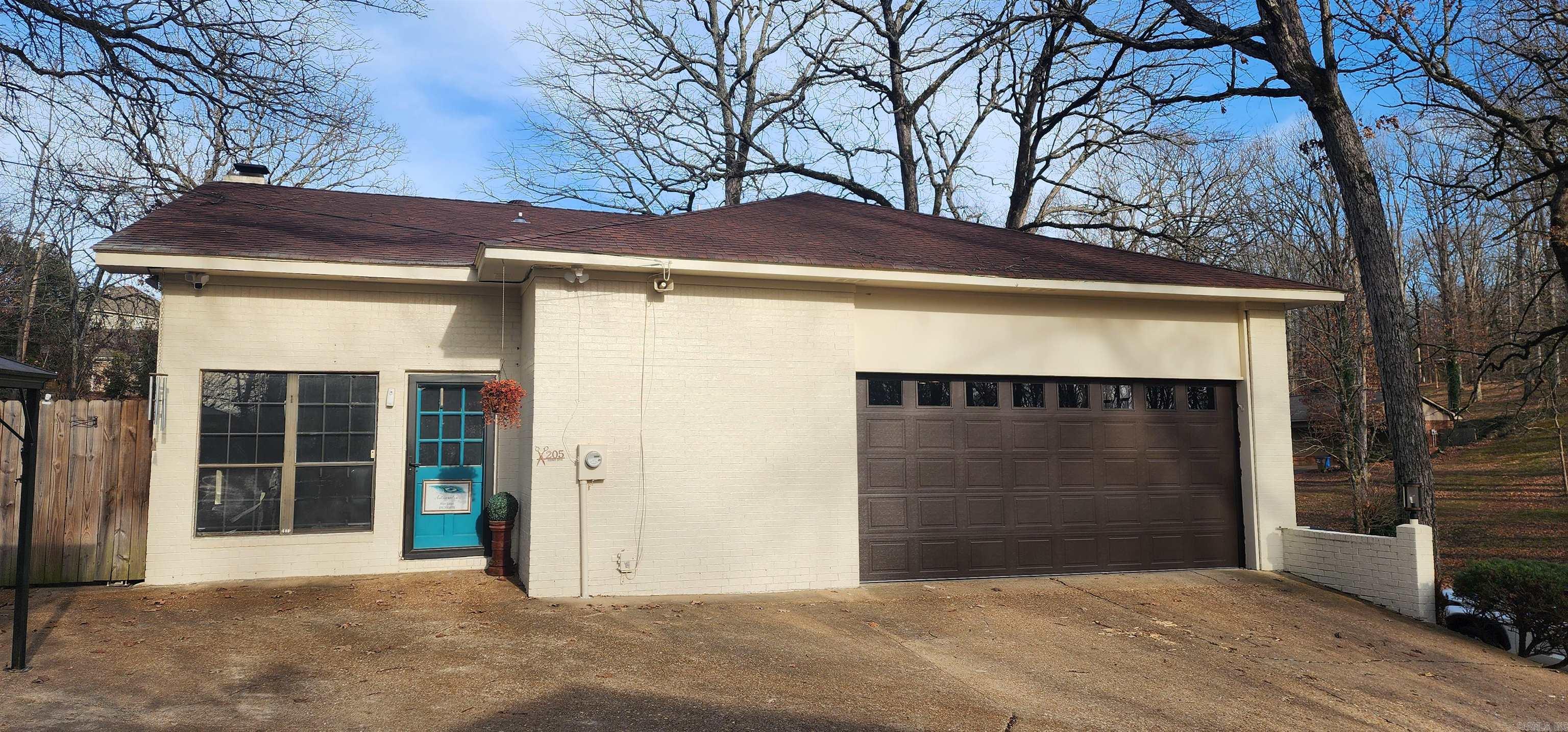 205 Kerry Dr