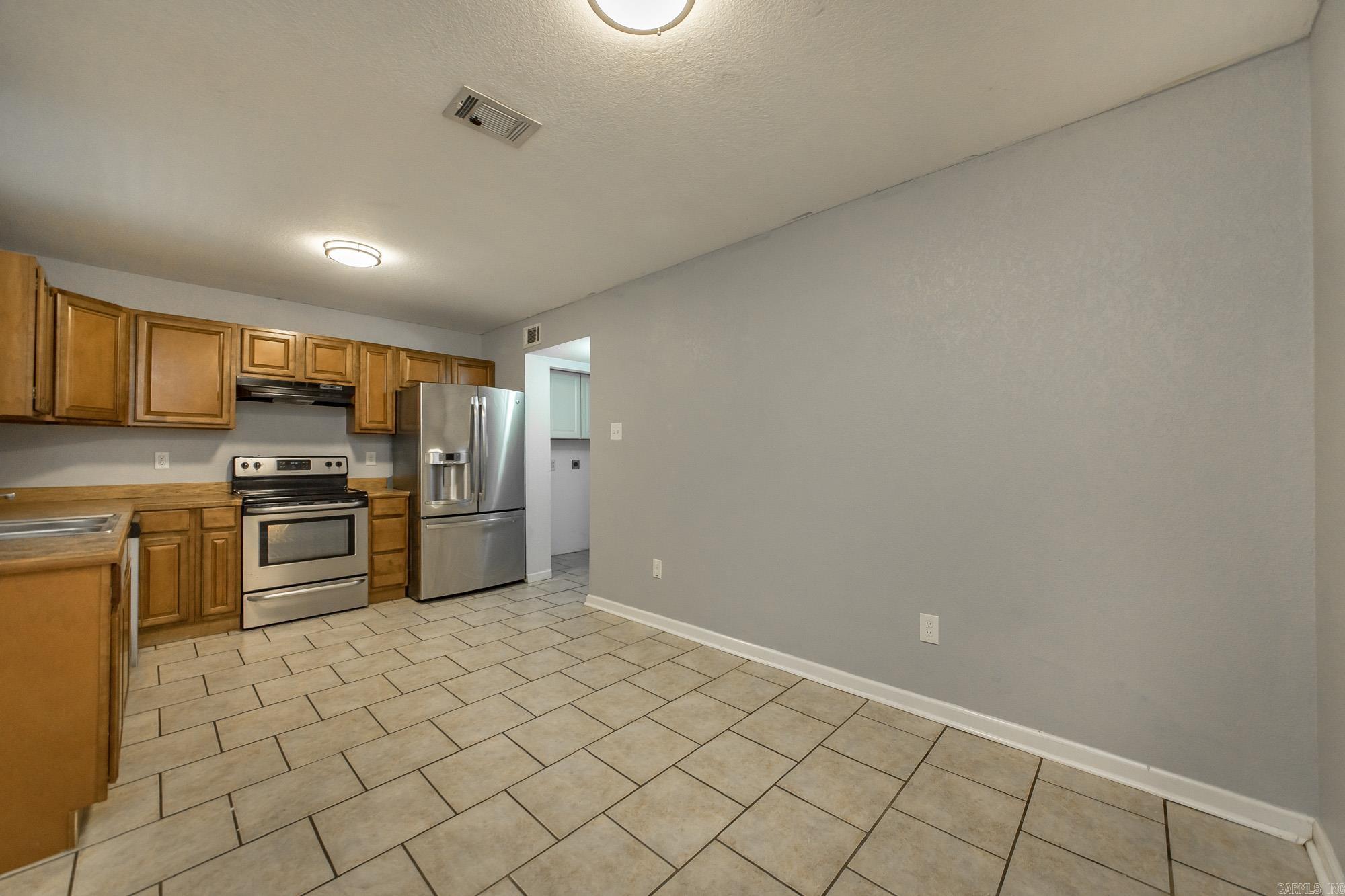 219 S Center Street