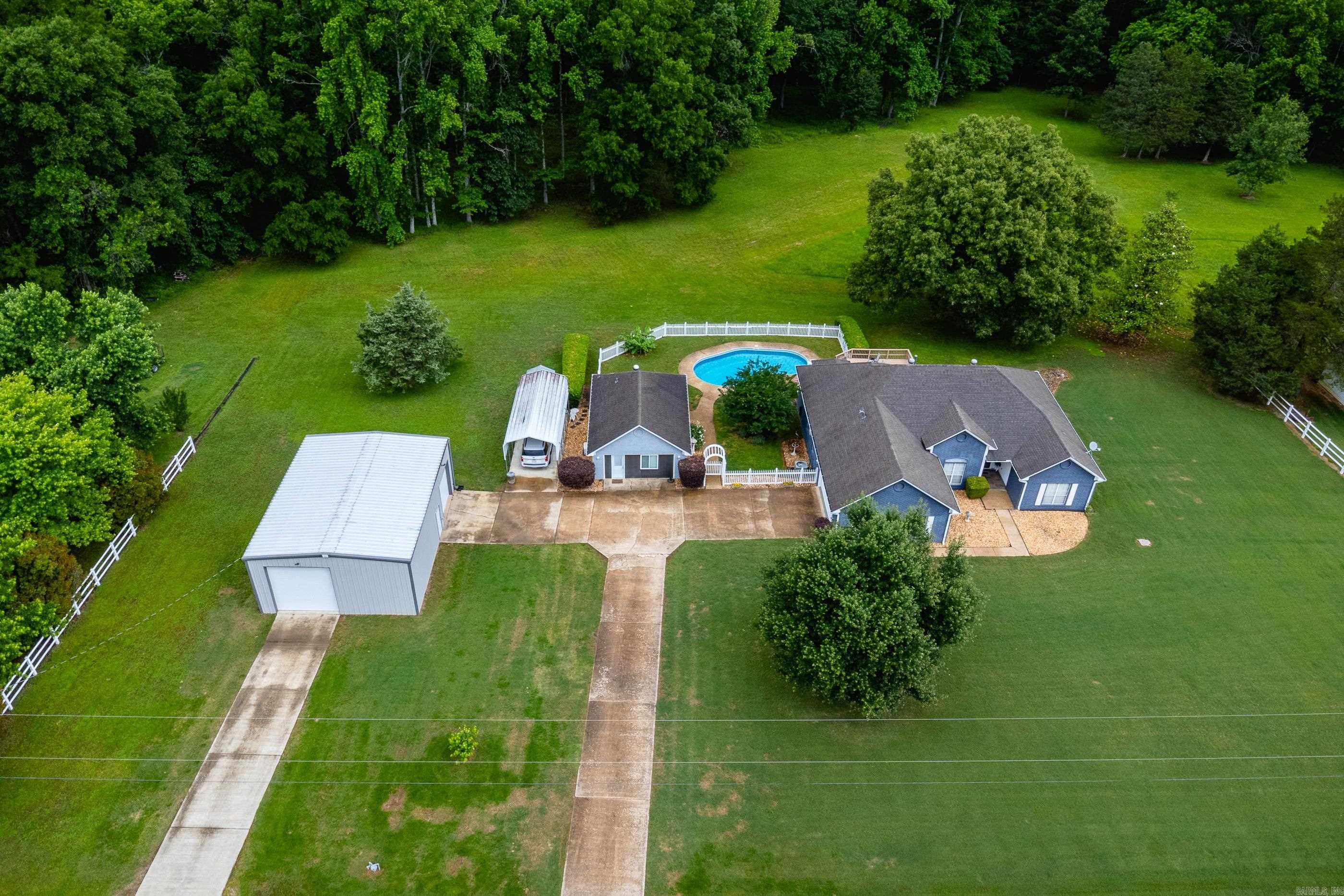 17 Mckenzie Trail