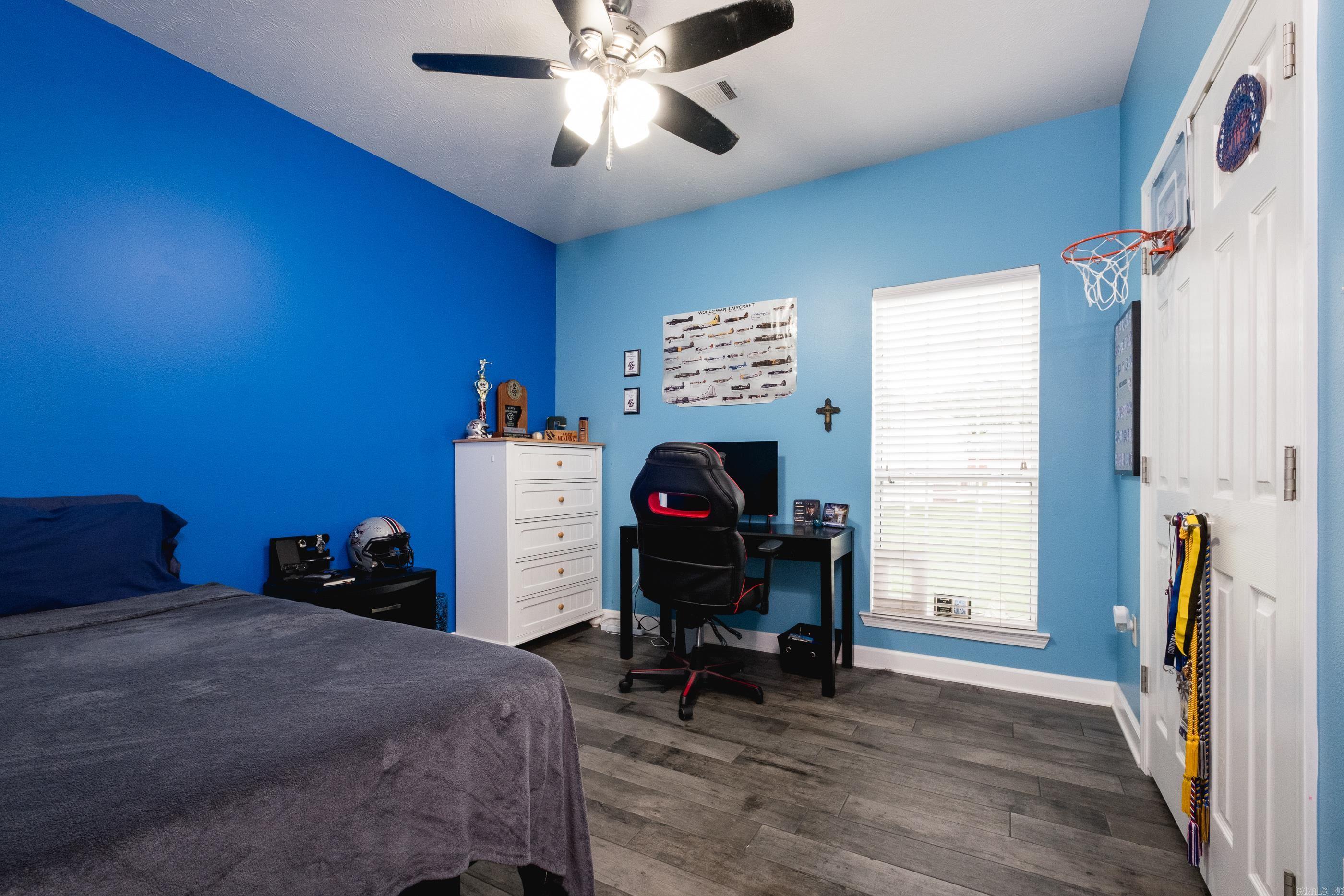17 Mckenzie Trail