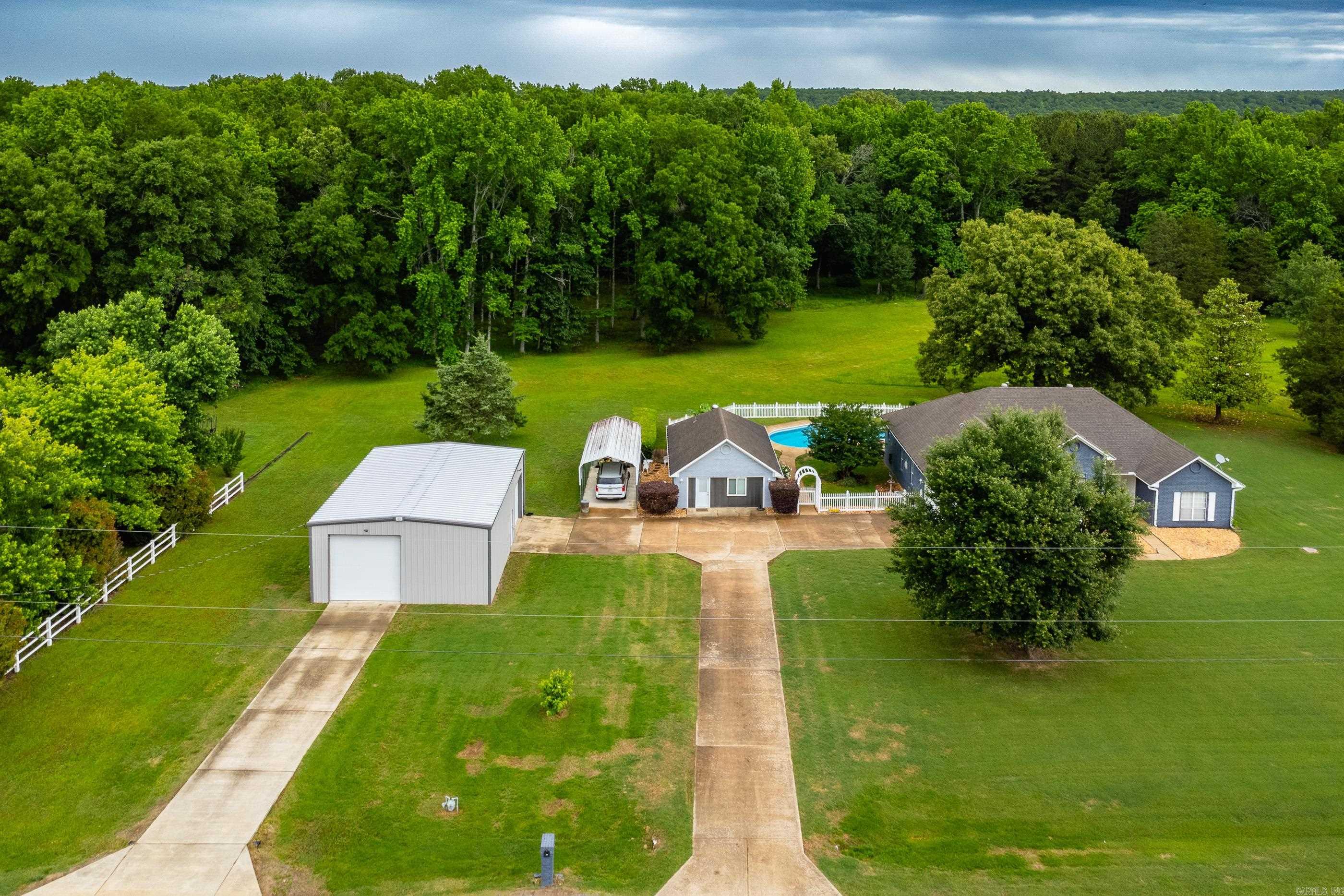 17 Mckenzie Trail