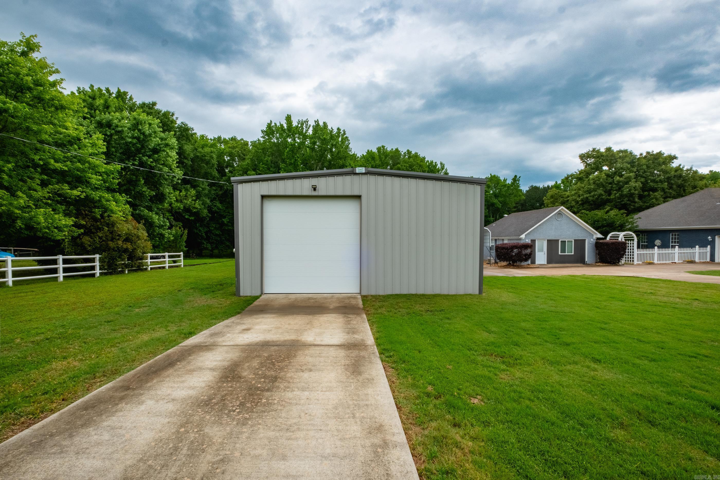 17 Mckenzie Trail