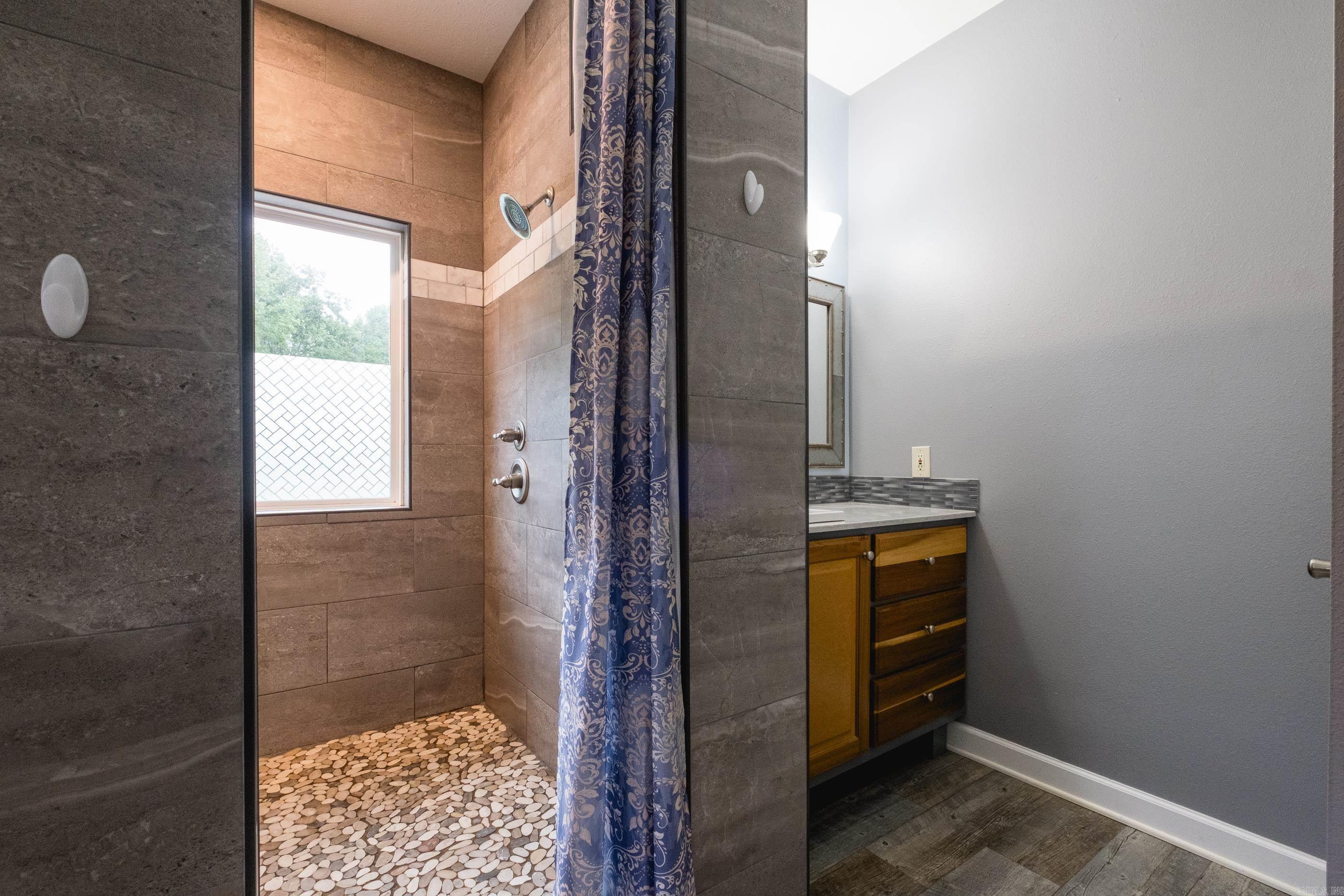 17 Mckenzie Trail