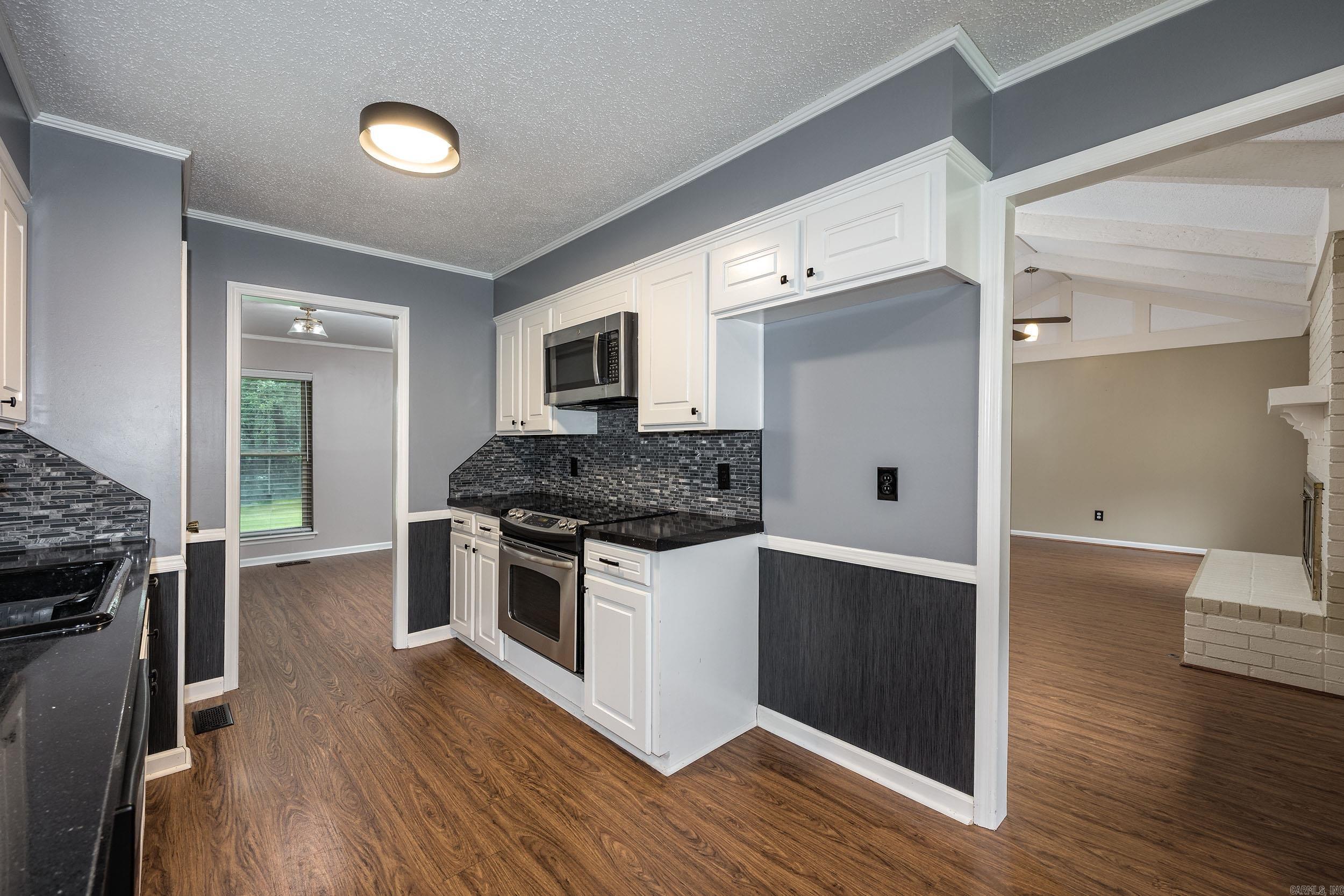 8 Kings Mountain Court