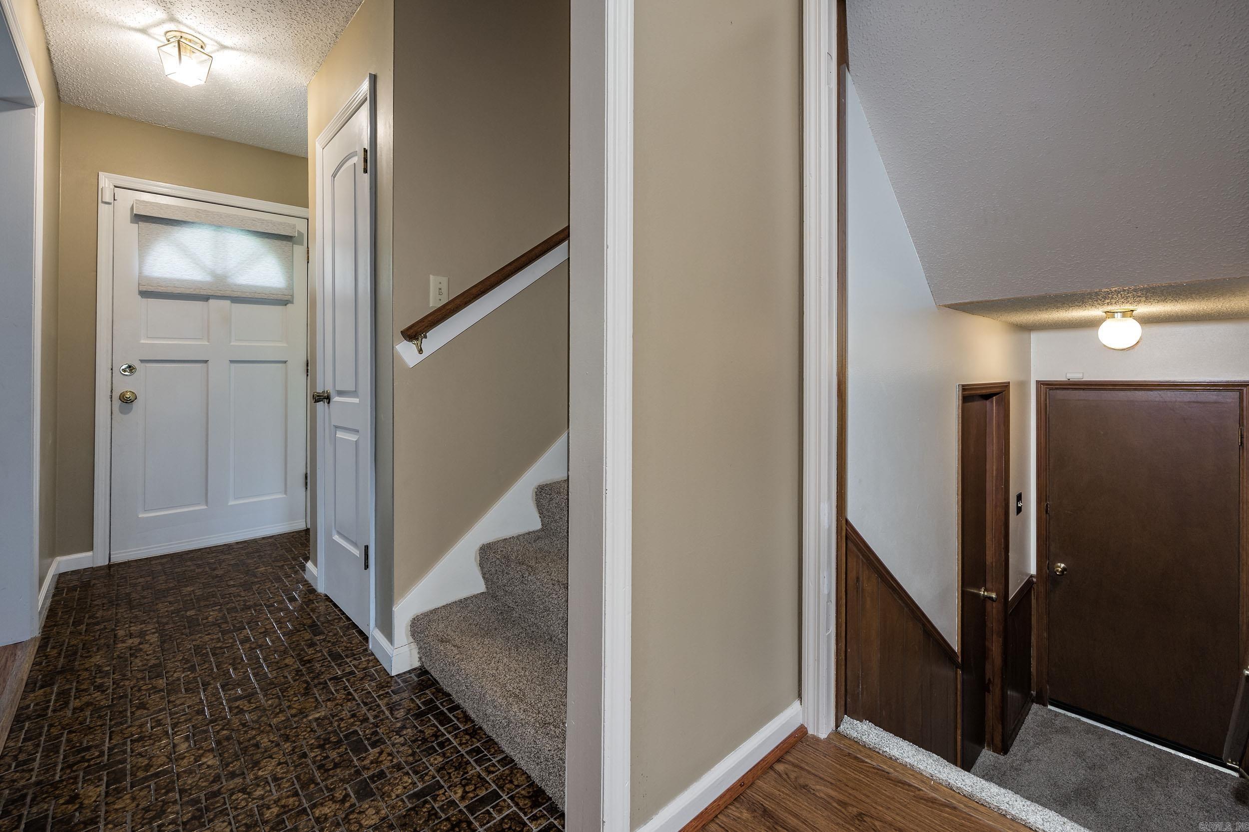 8 Kings Mountain Court