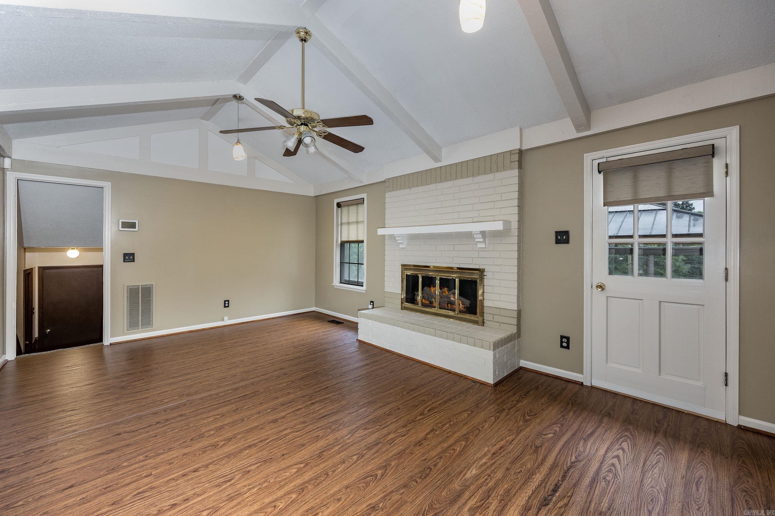 8 Kings Mountain Court