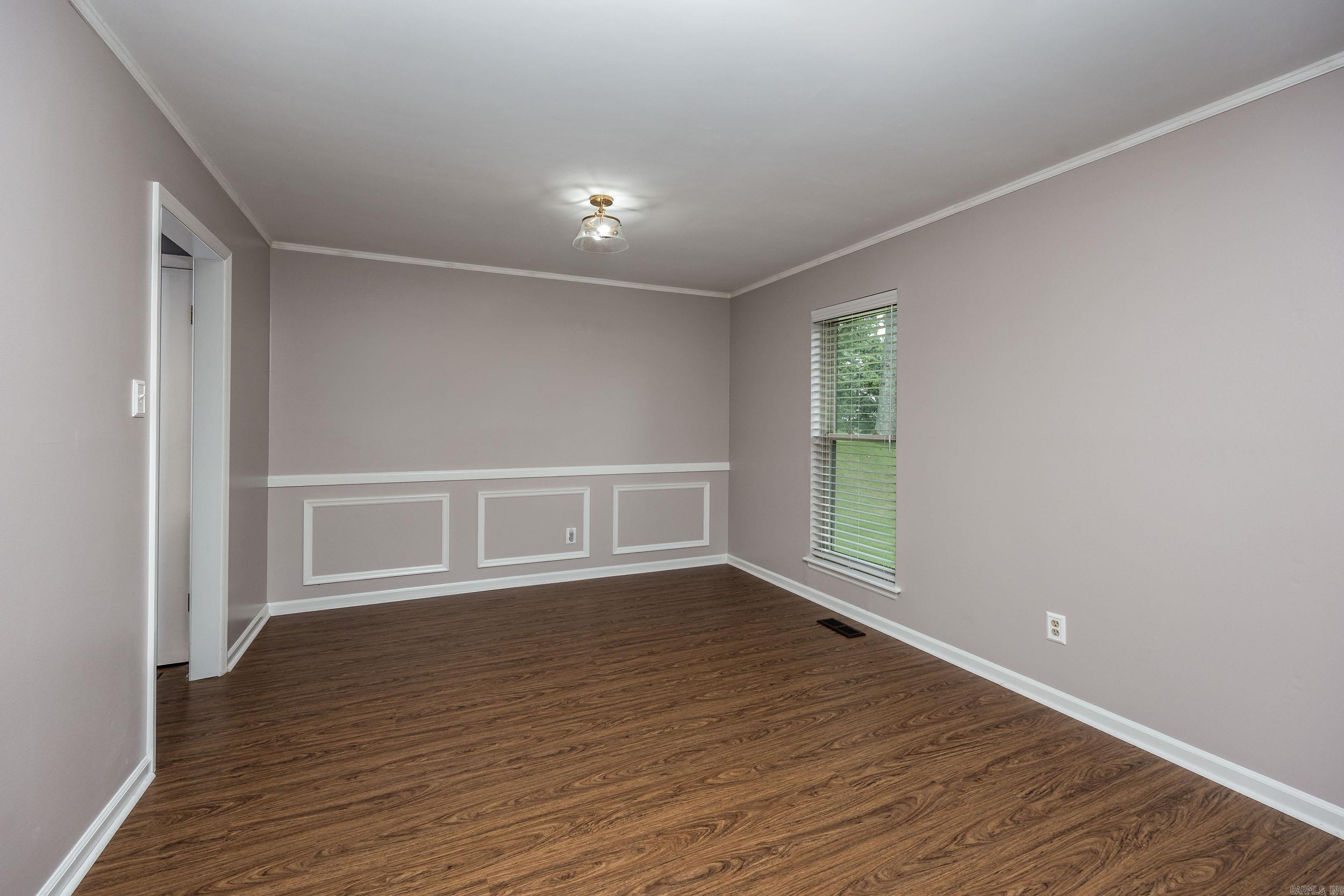 8 Kings Mountain Court