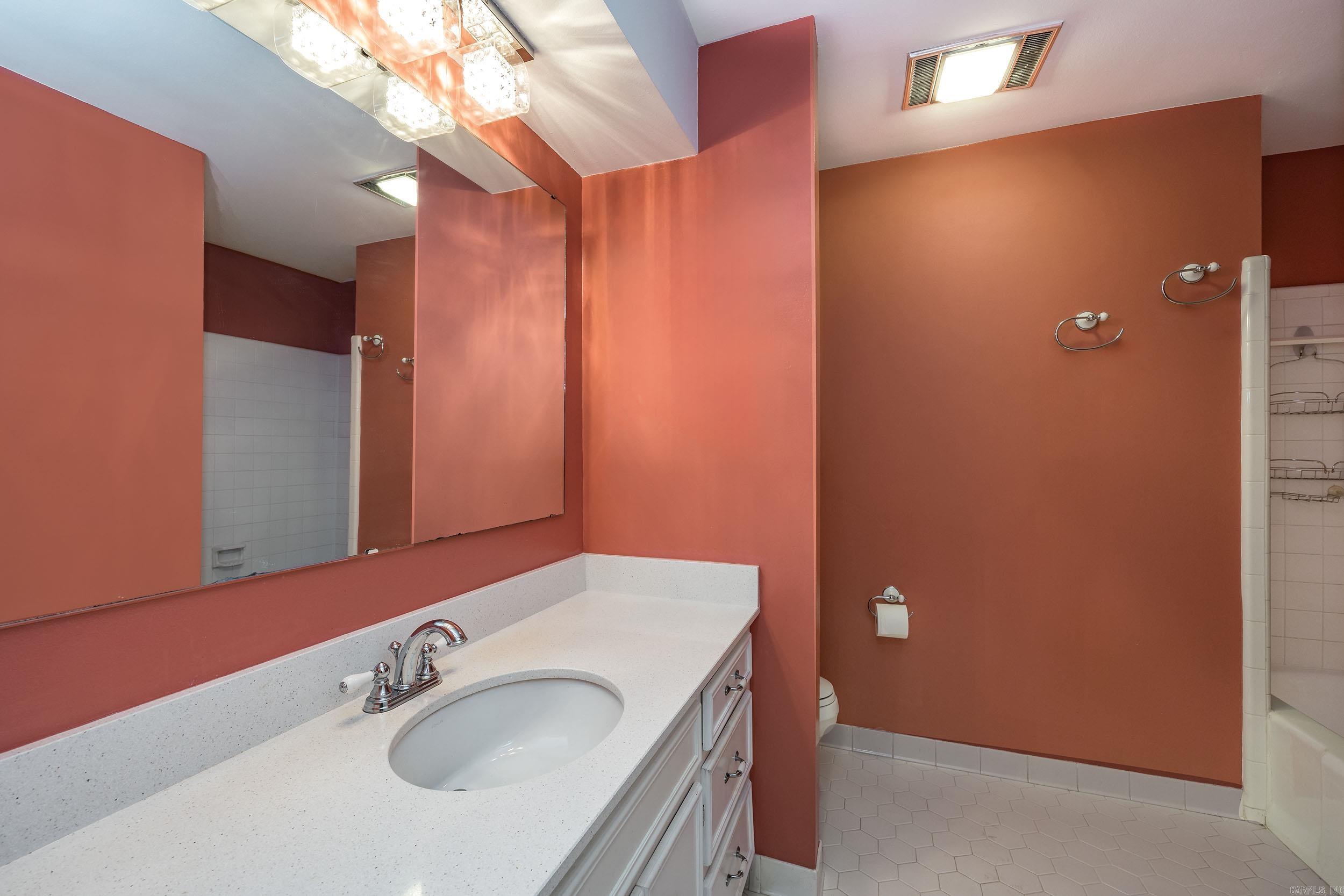 8 Kings Mountain Court