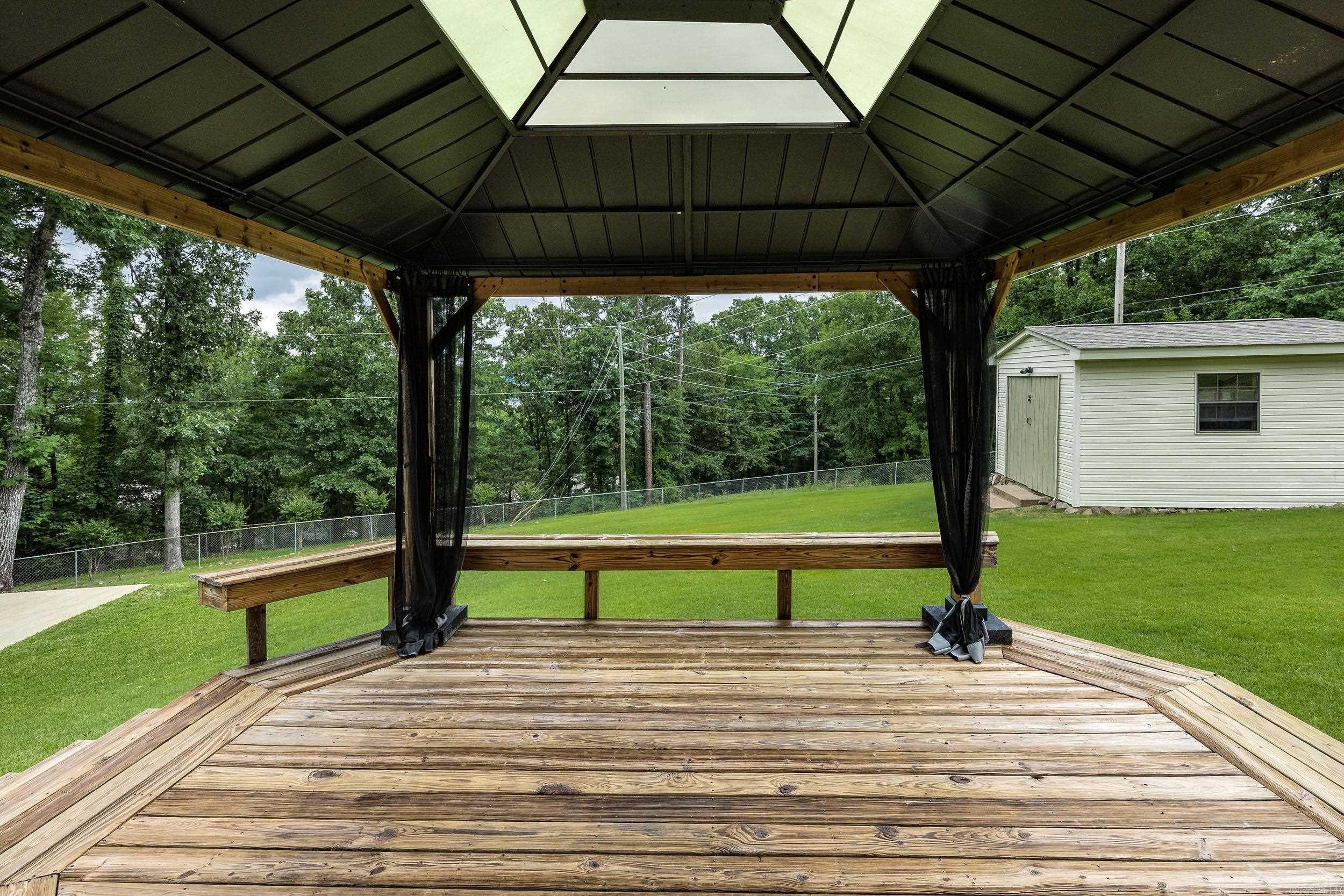 8 Kings Mountain Court