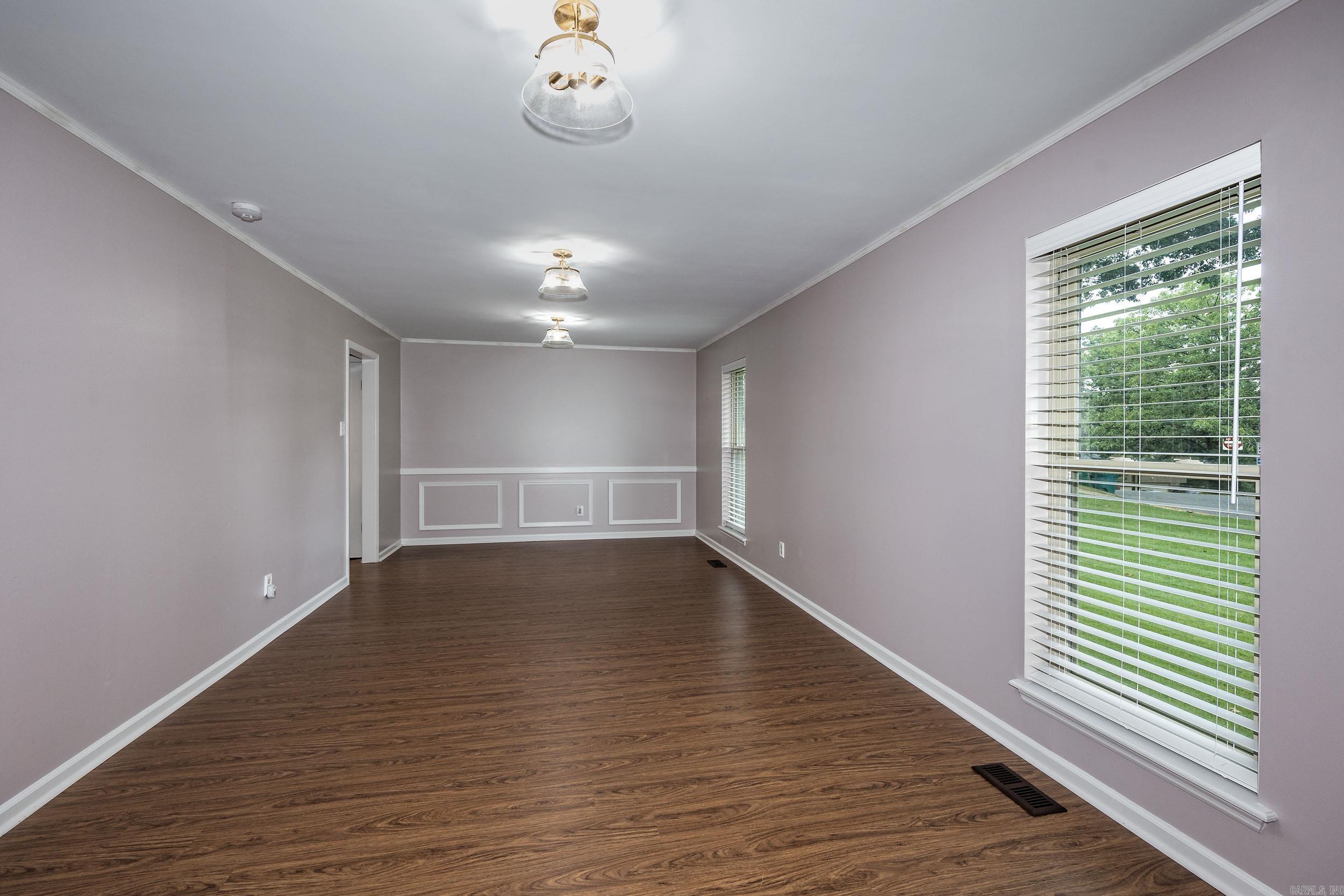8 Kings Mountain Court