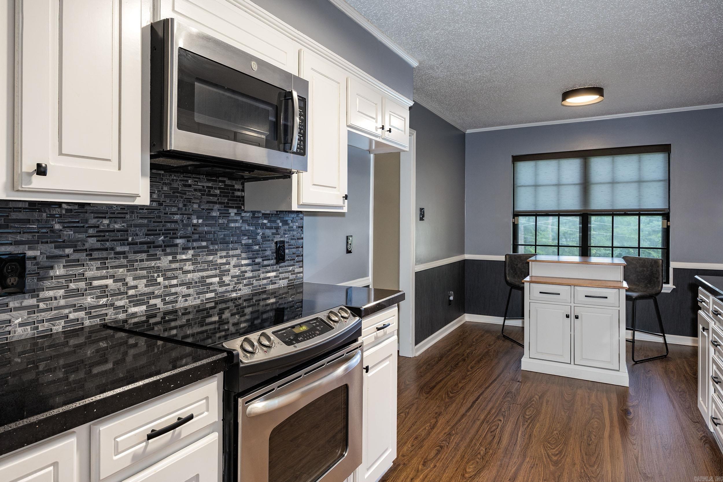 8 Kings Mountain Court