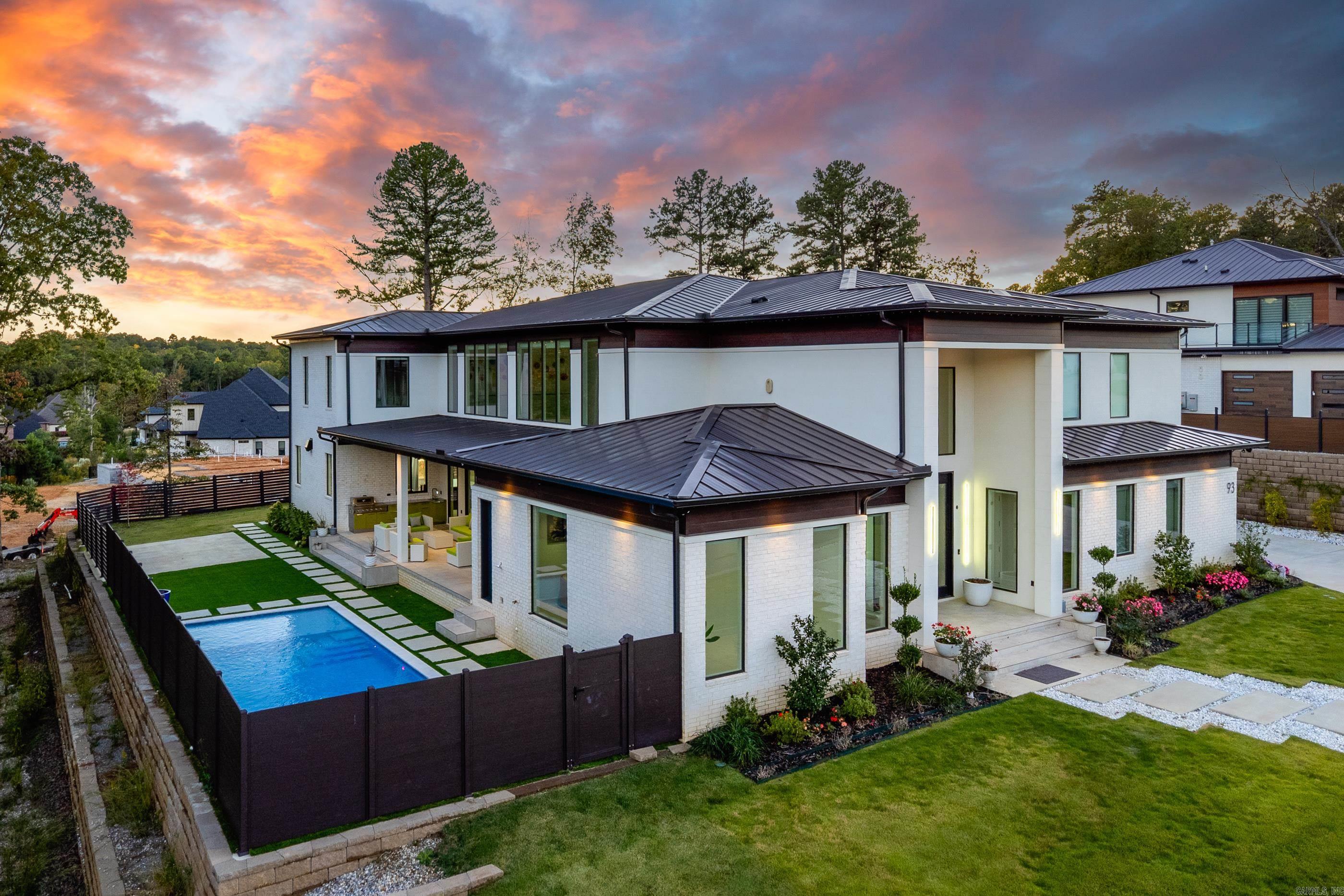 93 Orle Circle