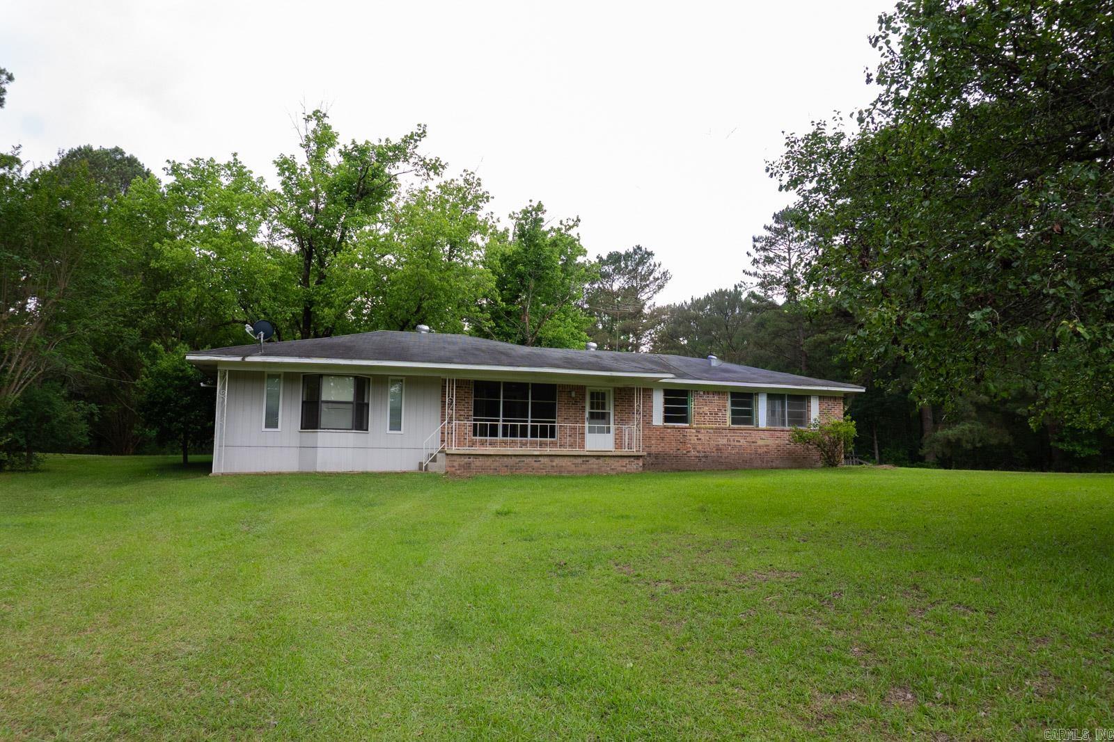 6961 W Hwy 8