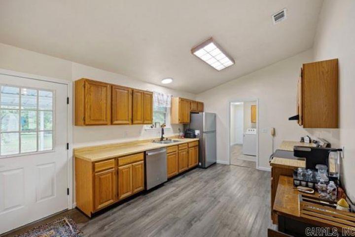 241 Lakewood
