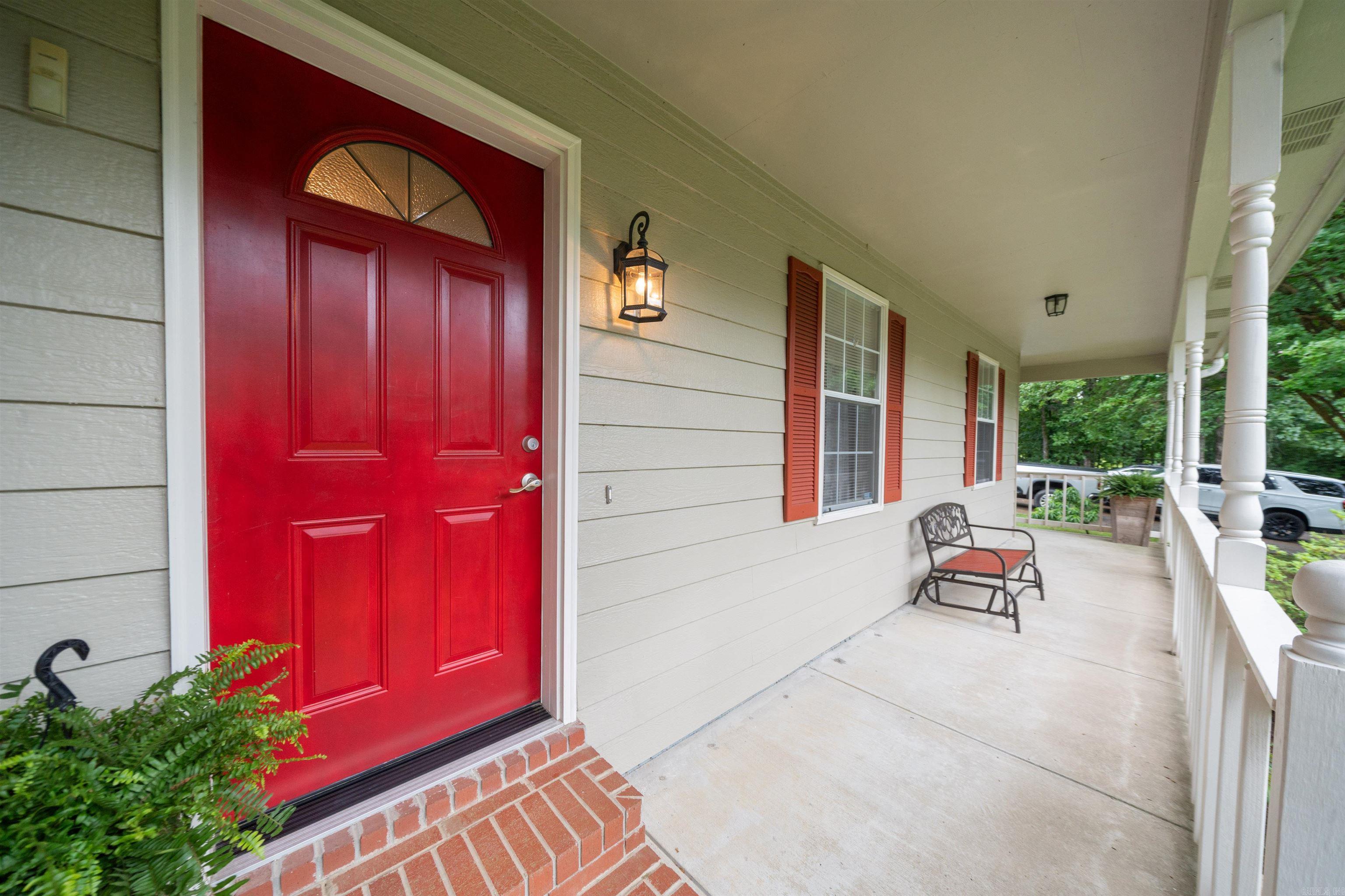 33 Thompson Drive