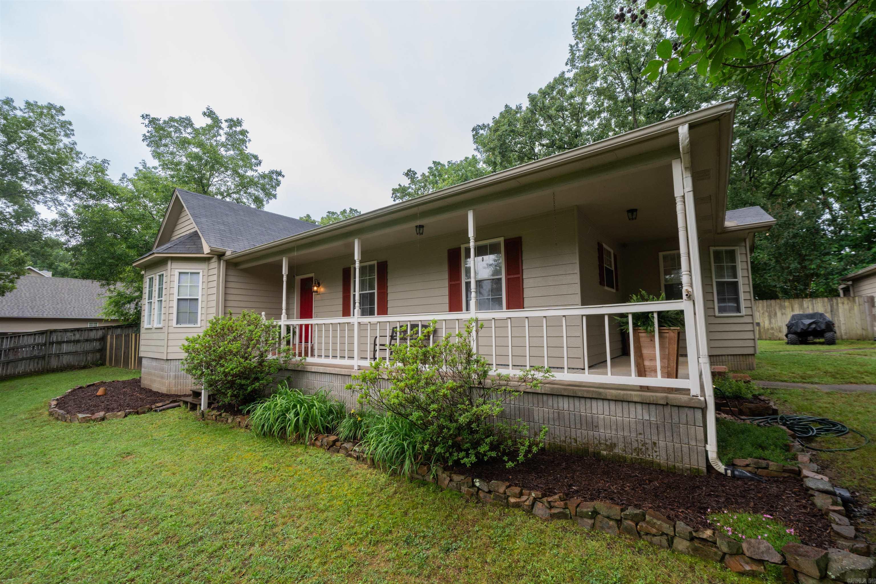33 Thompson Drive