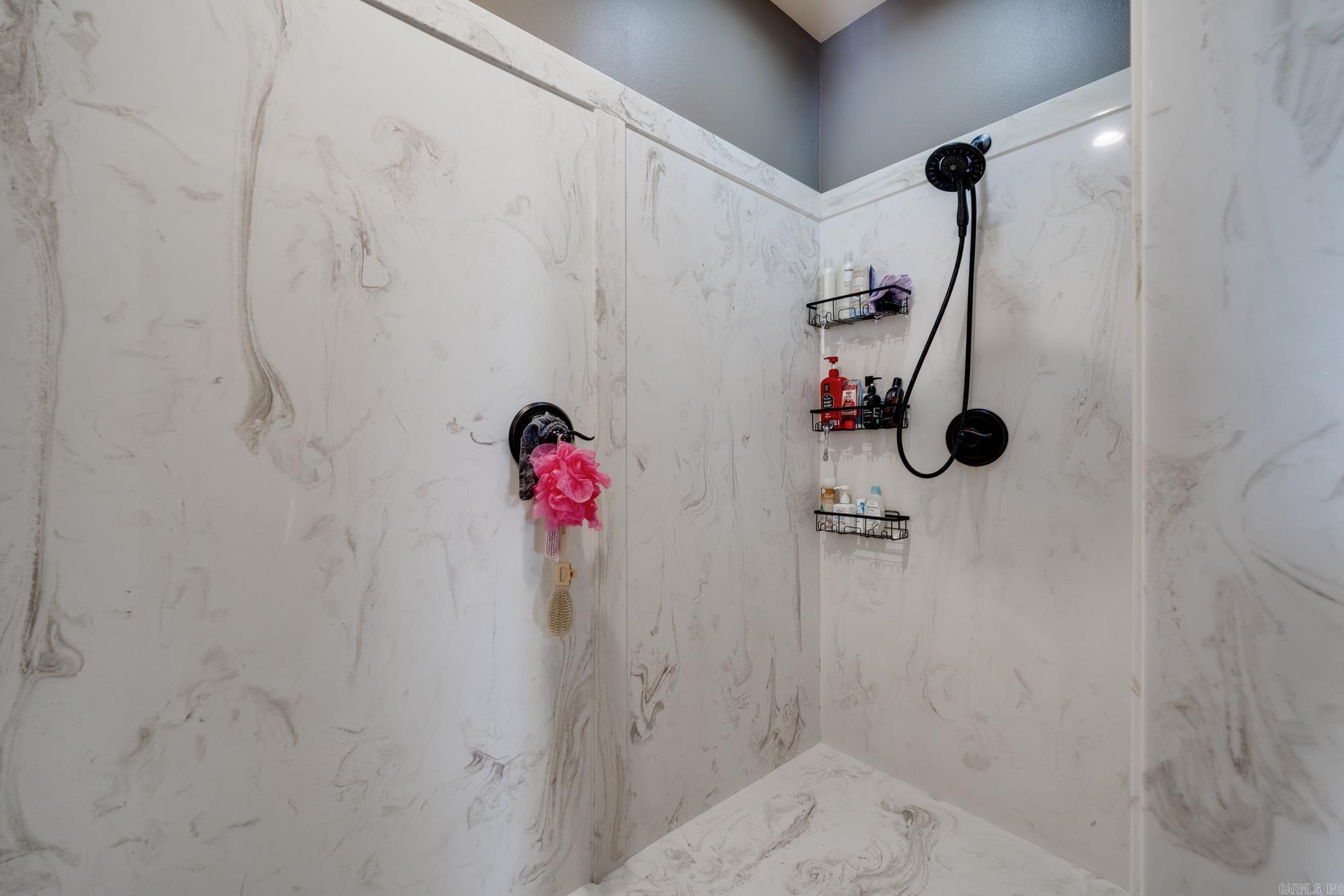 25 Pocahontas Court
