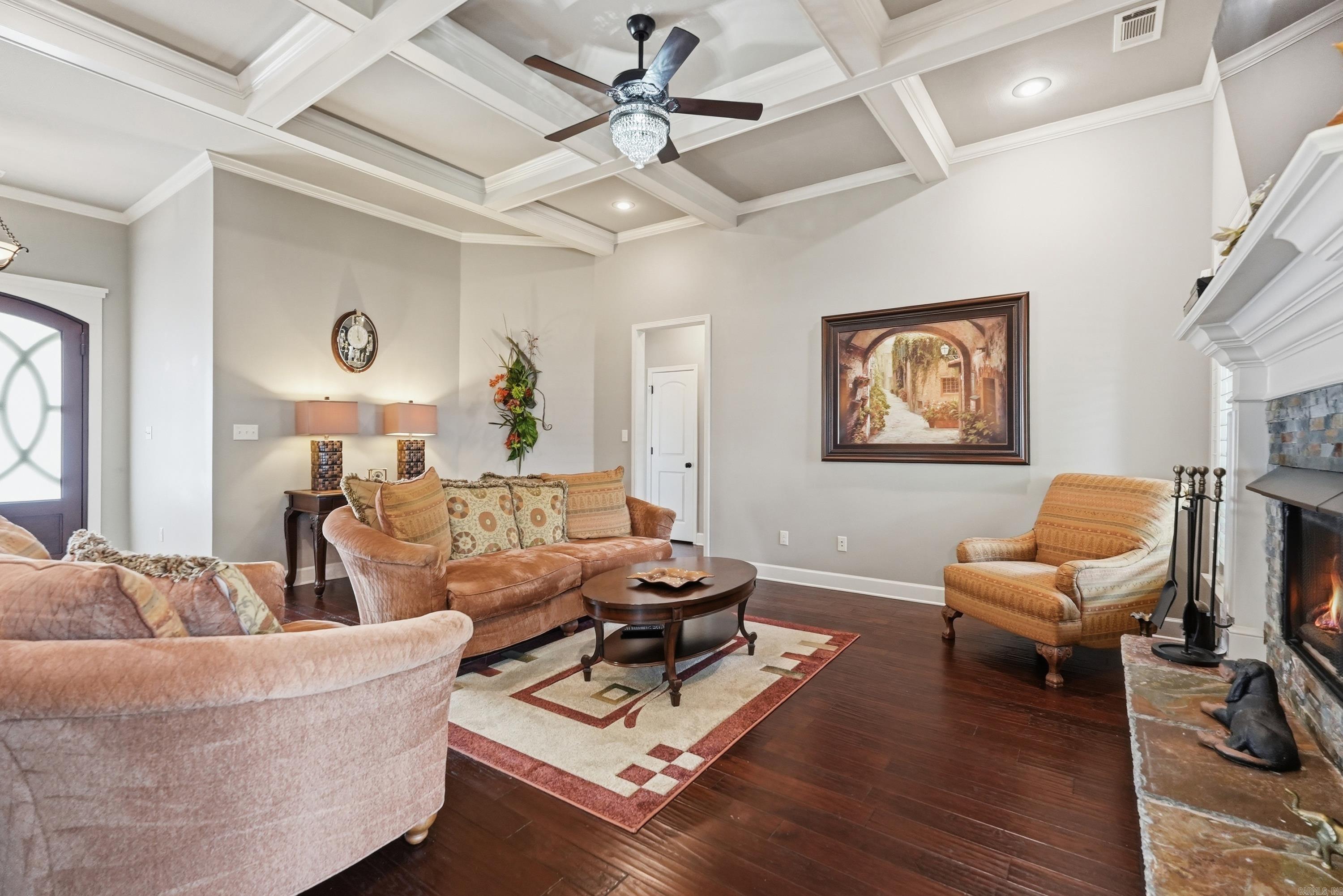 3221 Robbins Drive