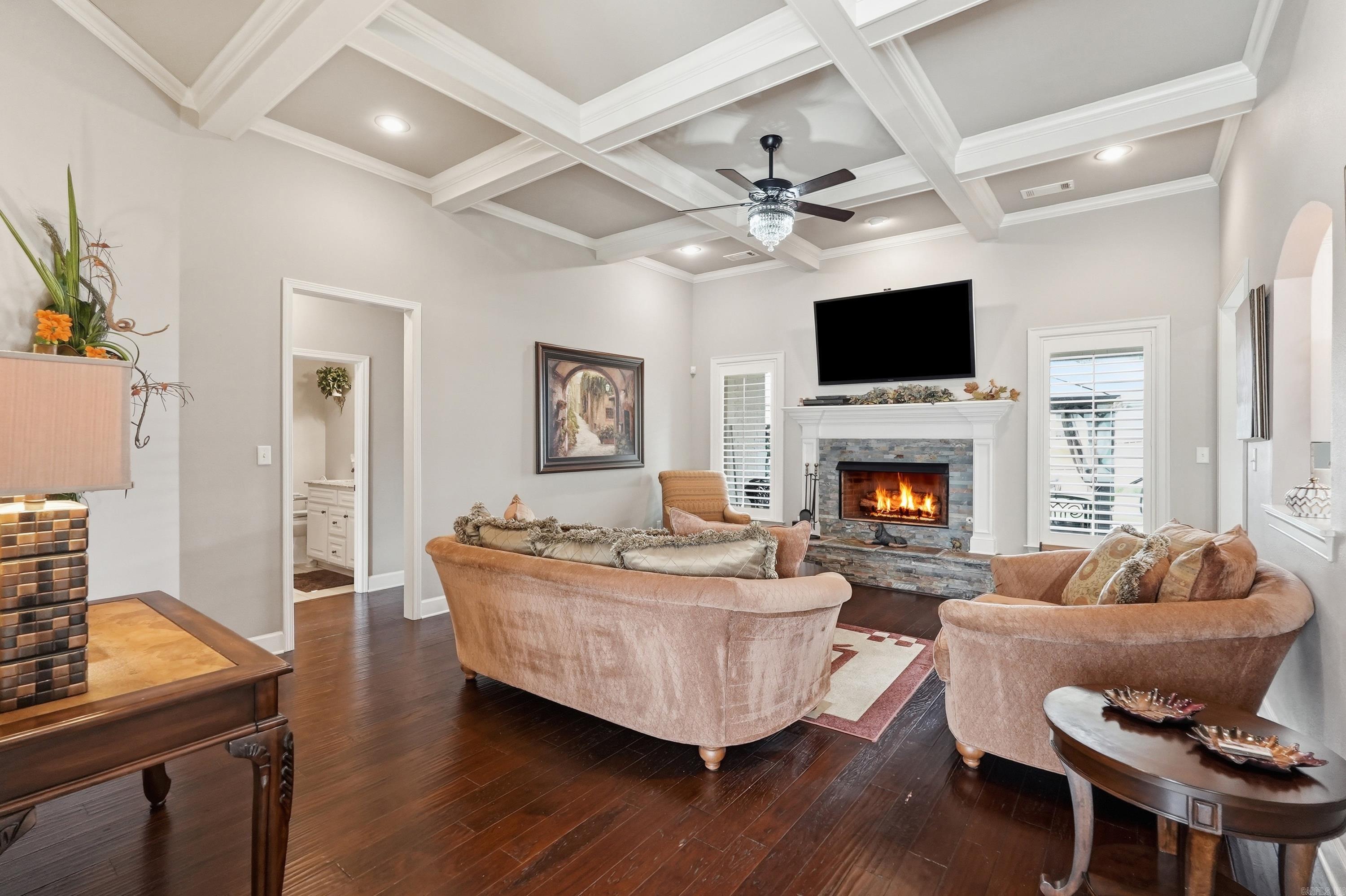 3221 Robbins Drive