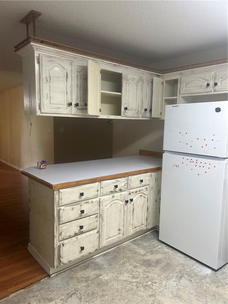 409 W 15