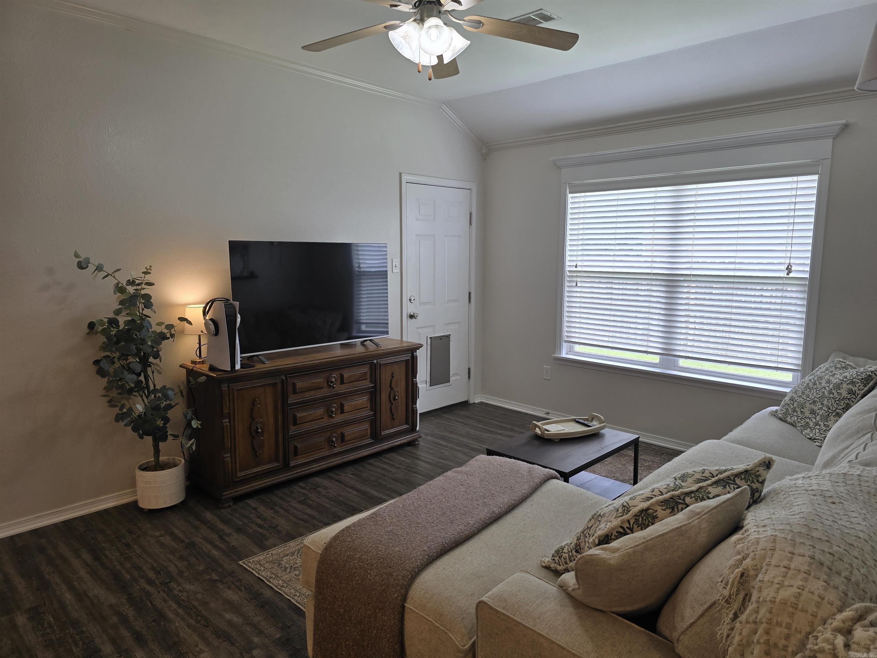 28 Waycross Drive