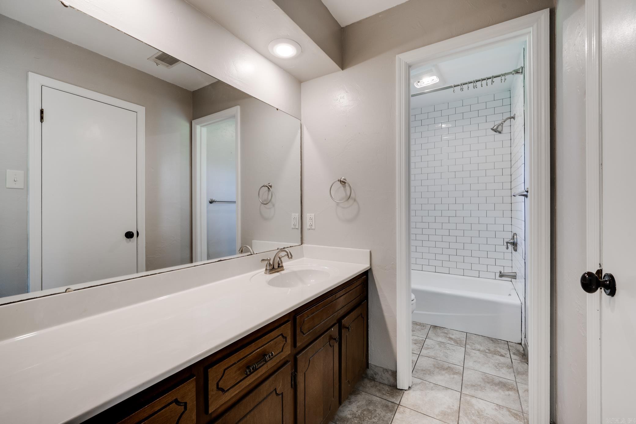 21 Covewood Dr
