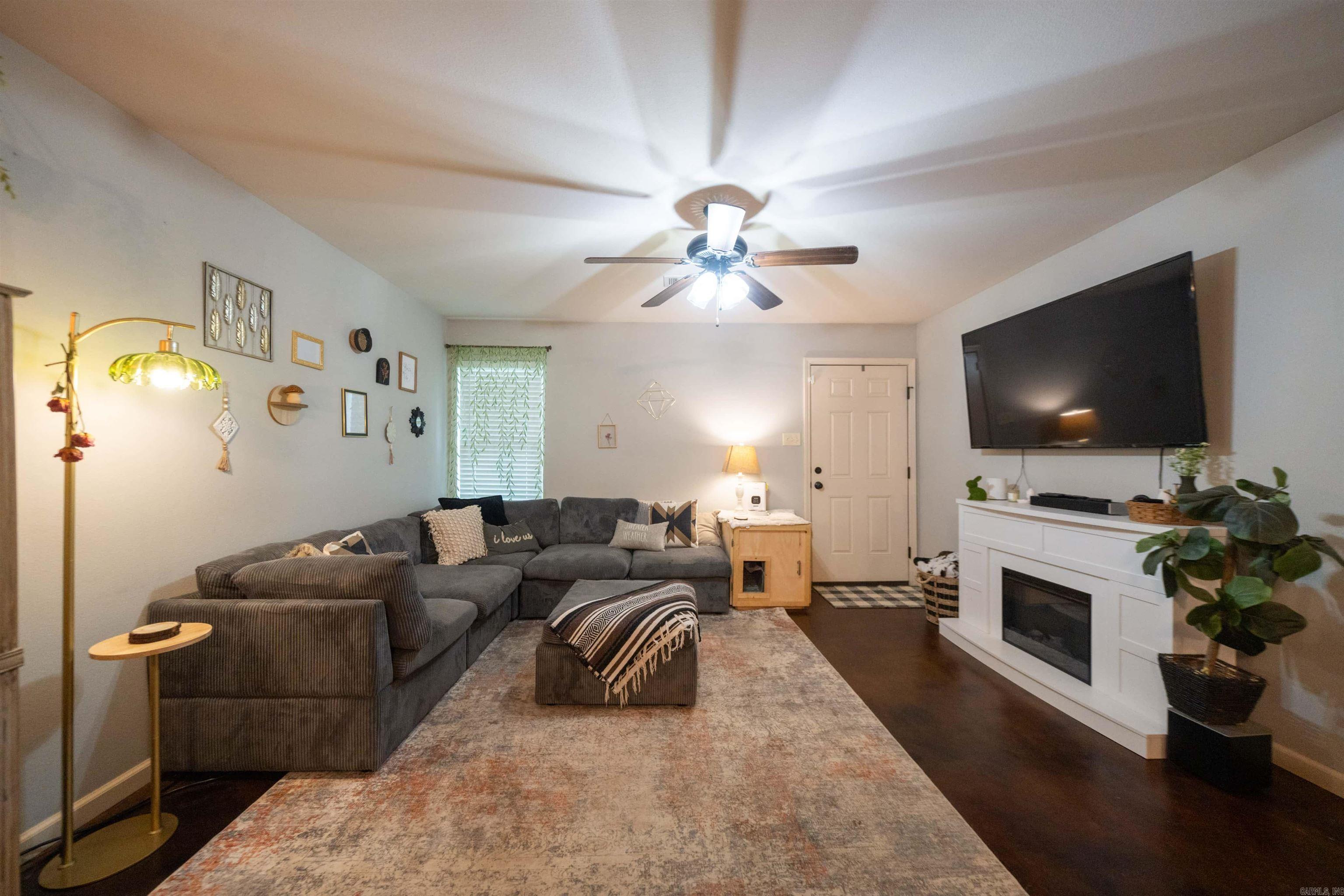 508 N Rose